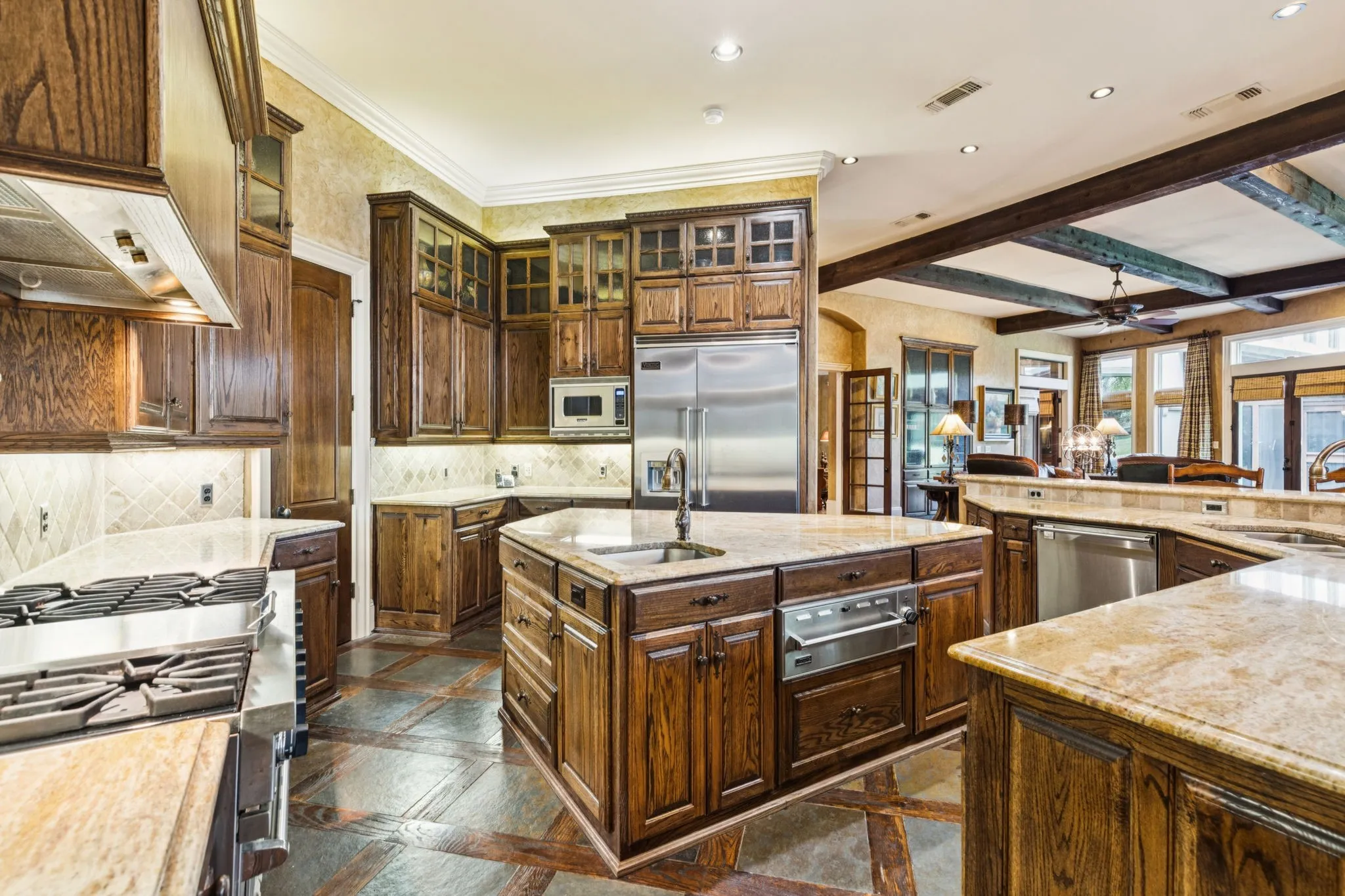 Single Family Residence For Sale in Denton County , 2100 Cavalier Way, Flower Mound, Texas 75022, 7 Bedroom, 12 Bathroom, 5 Garage spaces, 17,287 Sqft, built in 2002, mls#21370428, Real Estate Agent in Flower Mound, Homes For Sale in Denton county, Homes For Sale in Flower Mound, Realtor in Flower Mound Texas, Real Estate Brokerage Independent Realty Texas, Luminita Cordes Realtor