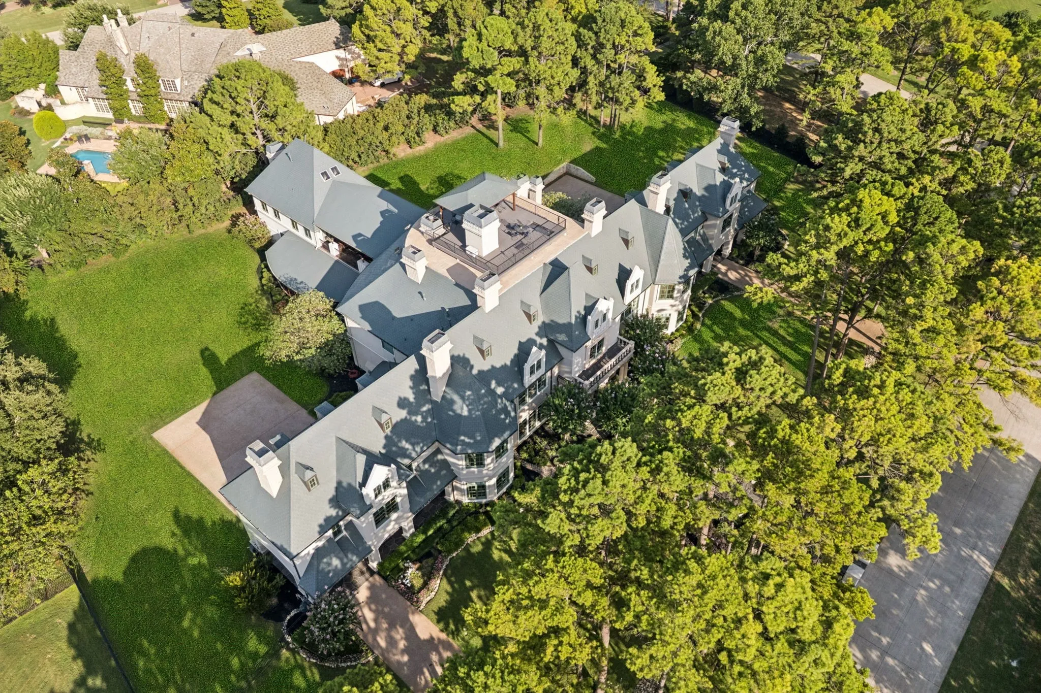 Single Family Residence For Sale in Denton County , 2100 Cavalier Way, Flower Mound, Texas 75022, 7 Bedroom, 12 Bathroom, 5 Garage spaces, 17,287 Sqft, built in 2002, mls#21370428, Real Estate Agent in Flower Mound, Homes For Sale in Denton county, Homes For Sale in Flower Mound, Realtor in Flower Mound Texas, Real Estate Brokerage Independent Realty Texas, Luminita Cordes Realtor