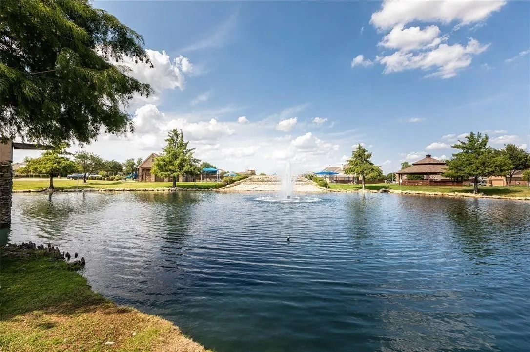Single Family Residence For Rent in Denton County , 601 Saguaro Drive, Fort Worth, Texas 76052, 3 Bedroom, 2 Bathroom, 2 Garage spaces, 1,334 Sqft, built in 2017, mls#21373760, Real Estate Agent in Fort Worth, Homes For Rent in Denton county, Homes For Rent in Fort Worth, Realtor in Fort Worth Texas, Real Estate Brokerage Independent Realty Texas, Luminita Cordes Realtor