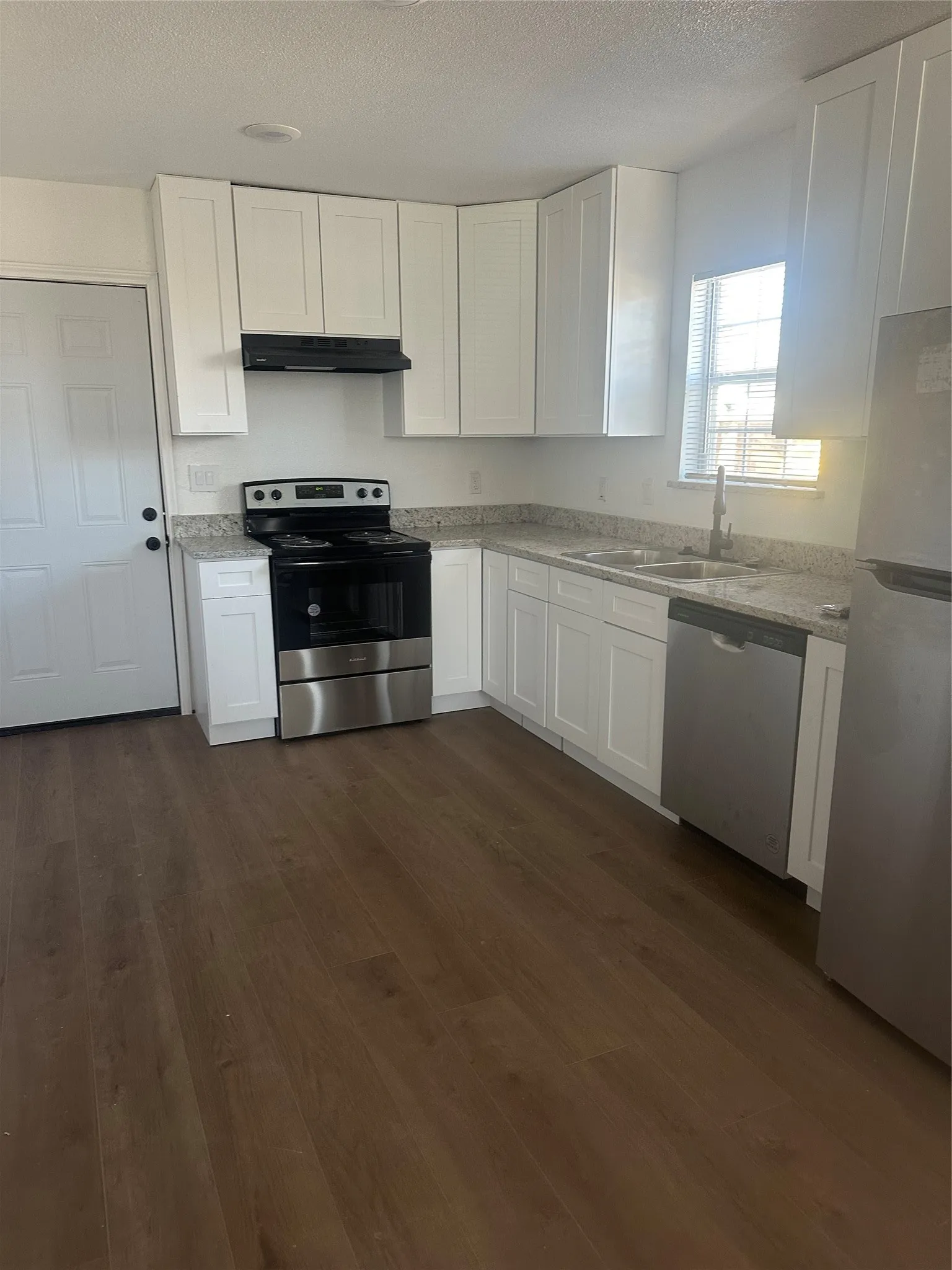 Single Family Residence For Sale in Hunt County , 1802 Up The Grove Street, Greenville, Texas 75401, 3 Bedroom, 2 Bathroom, Garage spaces, 1,036 Sqft, built in 1975, mls#21374749, Real Estate Agent in Greenville, Homes For Sale in Hunt county, Homes For Sale in Greenville, Realtor in Greenville Texas, Real Estate Brokerage Independent Realty Texas, Luminita Cordes Realtor