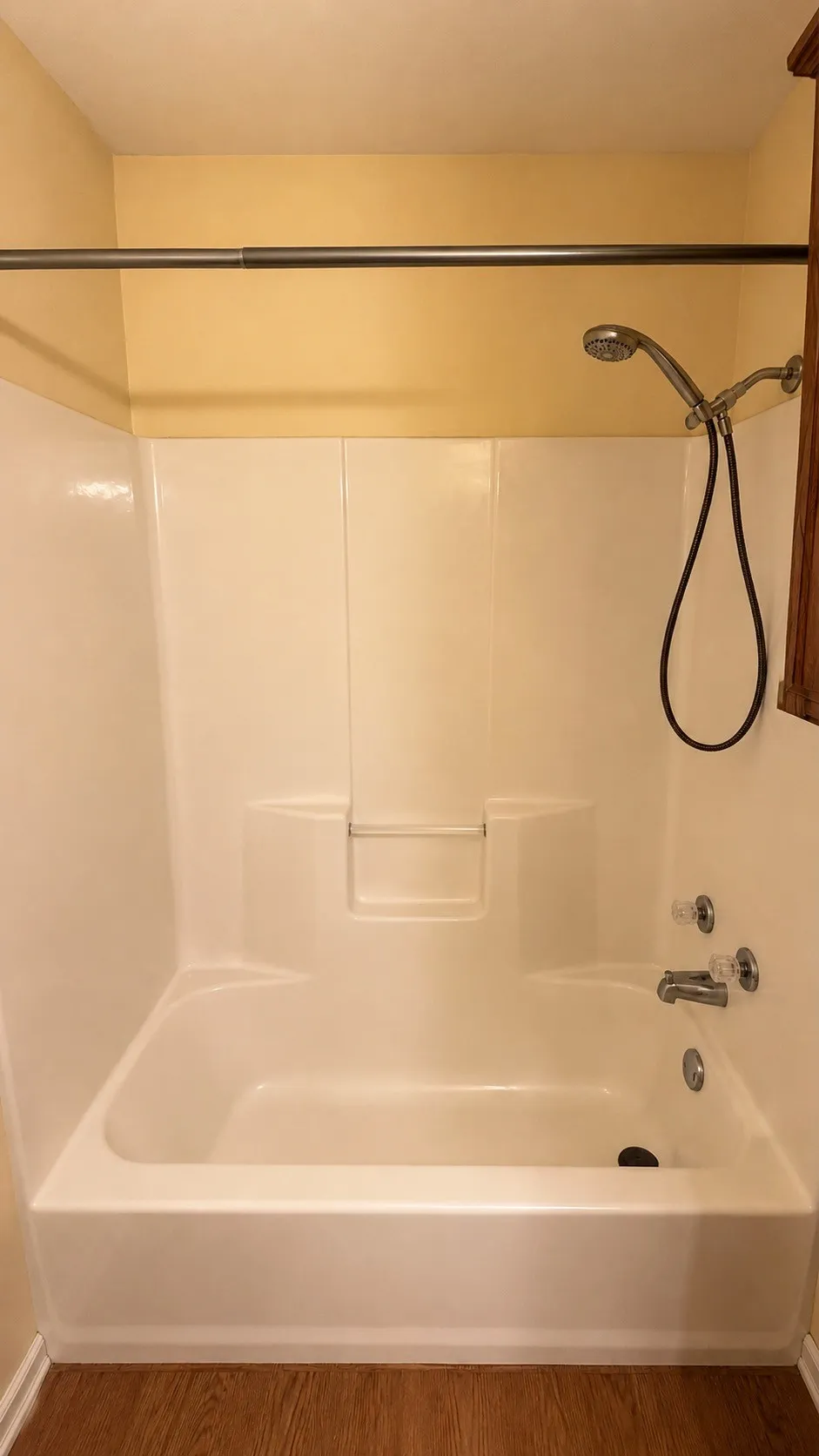 Townhouse For Rent in Taylor County , 2450 Union Lane, Abilene, Texas 79601, 1 Bedroom, 1 Bathroom, Garage spaces, 980 Sqft, built in 2007, mls#21374875, Real Estate Agent in Abilene, Homes For Rent in Taylor county, Homes For Rent in Abilene, Realtor in Abilene Texas, Real Estate Brokerage Independent Realty Texas, Luminita Cordes Realtor