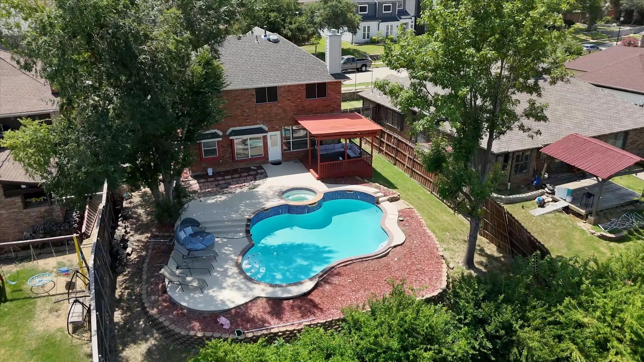 Single Family Residence For Rent in Denton County , 1339 Barclay Drive, Carrollton, Texas 75007, 4 Bedroom, 3 Bathroom, 2 Garage spaces, 1,950 Sqft, built in 1996, mls#21374876, Real Estate Agent in Carrollton, Homes For Rent in Denton county, Homes For Rent in Carrollton, Realtor in Carrollton Texas, Real Estate Brokerage Independent Realty Texas, Luminita Cordes Realtor