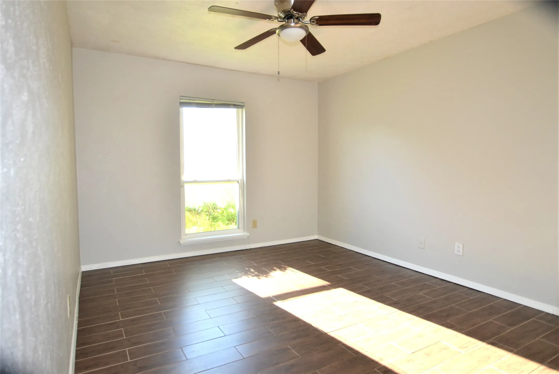 Single Family Residence For Rent in Collin County , 114 W Way Drive, Allen, Texas 75002, 3 Bedroom, 2 Bathroom, 2 Garage spaces, 1,430 Sqft, built in 1978, mls#21374595, Real Estate Agent in Allen, Homes For Rent in Collin county, Homes For Rent in Allen, Realtor in Allen Texas, Real Estate Brokerage Independent Realty Texas, Luminita Cordes Realtor
