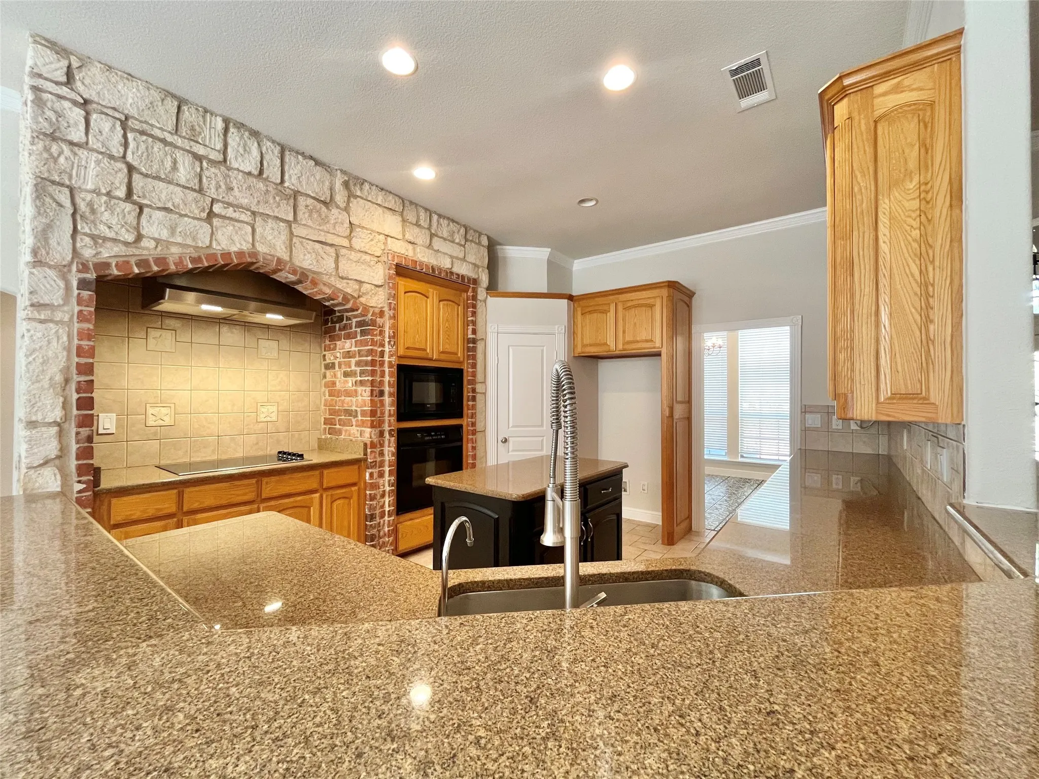 Single Family Residence For Sale in Wise County , 245 Spring Creek Court, Paradise, Texas 76073, 3 Bedroom, 3 Bathroom, 3 Garage spaces, 2,640 Sqft, built in 2001, mls#21372609, Real Estate Agent in Paradise, Homes For Sale in Wise county, Homes For Sale in Paradise, Realtor in Paradise Texas, Real Estate Brokerage Independent Realty Texas, Luminita Cordes Realtor