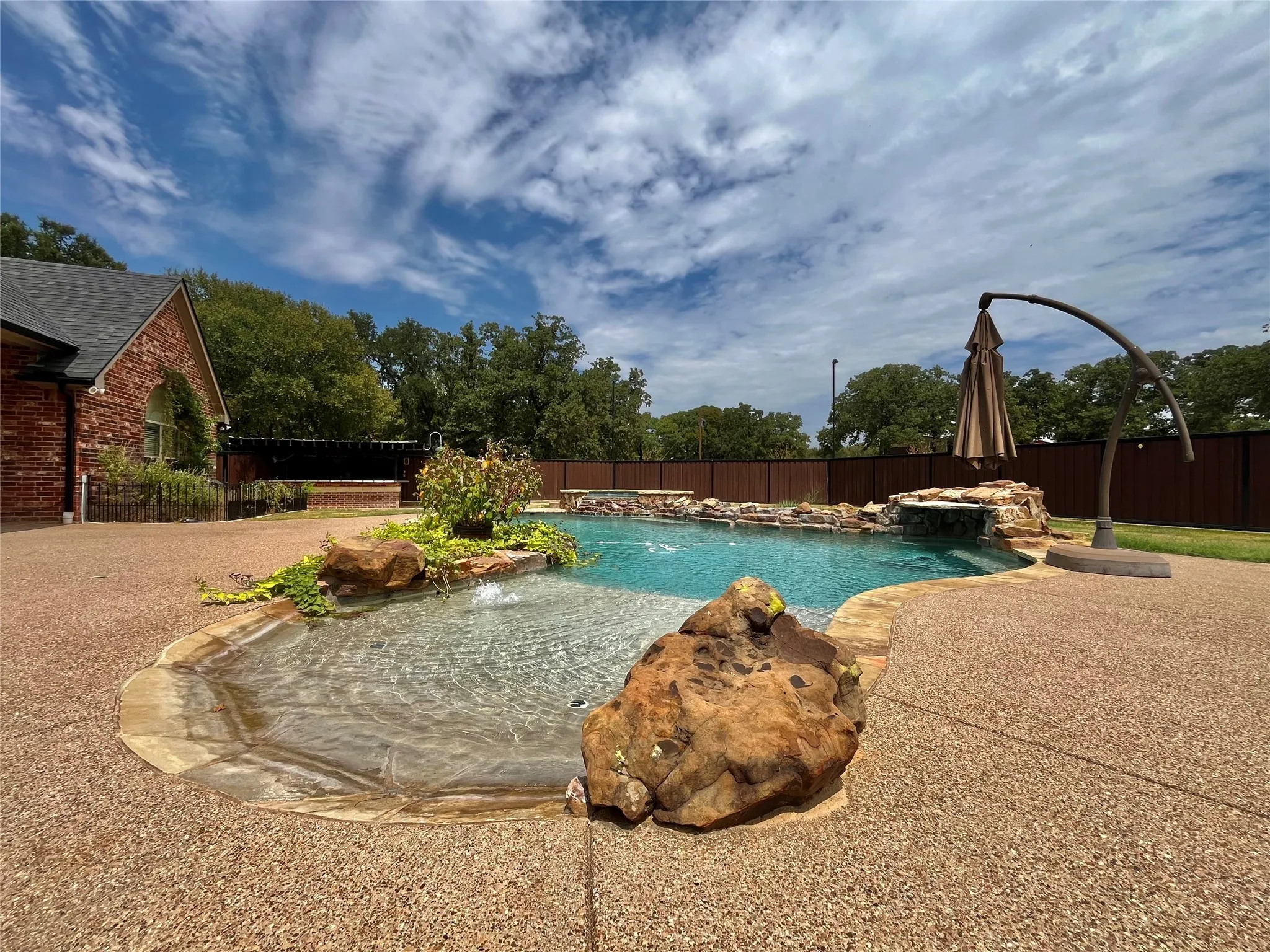 Single Family Residence For Sale in Wise County , 245 Spring Creek Court, Paradise, Texas 76073, 3 Bedroom, 3 Bathroom, 3 Garage spaces, 2,640 Sqft, built in 2001, mls#21372609, Real Estate Agent in Paradise, Homes For Sale in Wise county, Homes For Sale in Paradise, Realtor in Paradise Texas, Real Estate Brokerage Independent Realty Texas, Luminita Cordes Realtor
