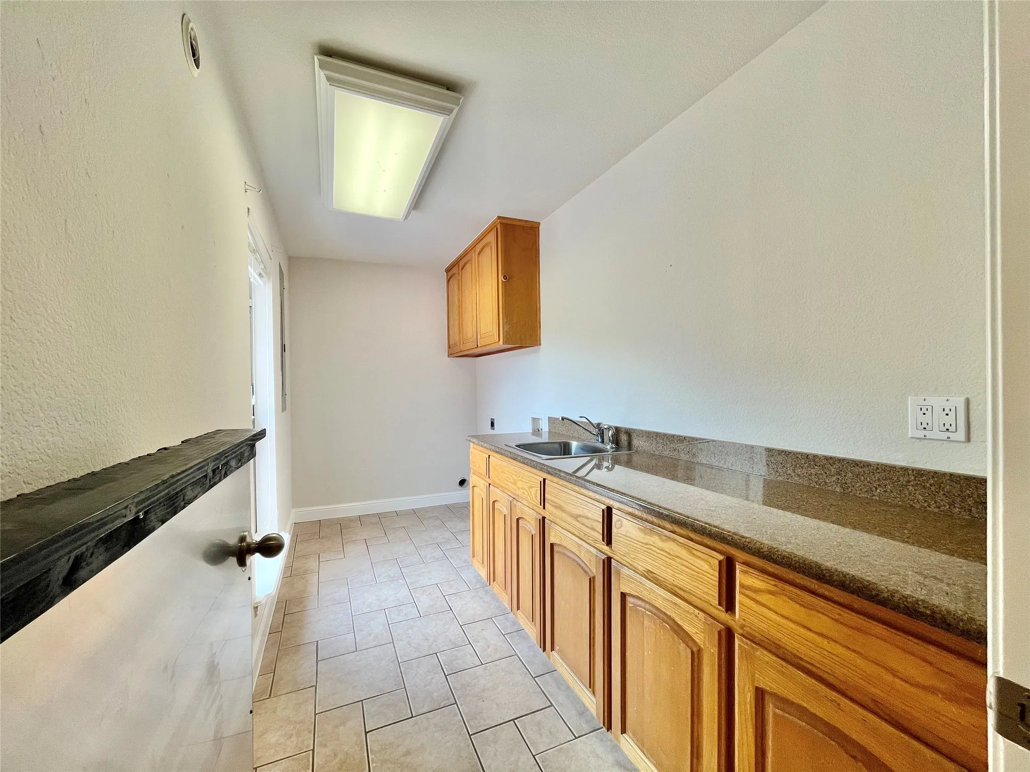 Single Family Residence For Sale in Wise County , 245 Spring Creek Court, Paradise, Texas 76073, 3 Bedroom, 3 Bathroom, 3 Garage spaces, 2,640 Sqft, built in 2001, mls#21372609, Real Estate Agent in Paradise, Homes For Sale in Wise county, Homes For Sale in Paradise, Realtor in Paradise Texas, Real Estate Brokerage Independent Realty Texas, Luminita Cordes Realtor