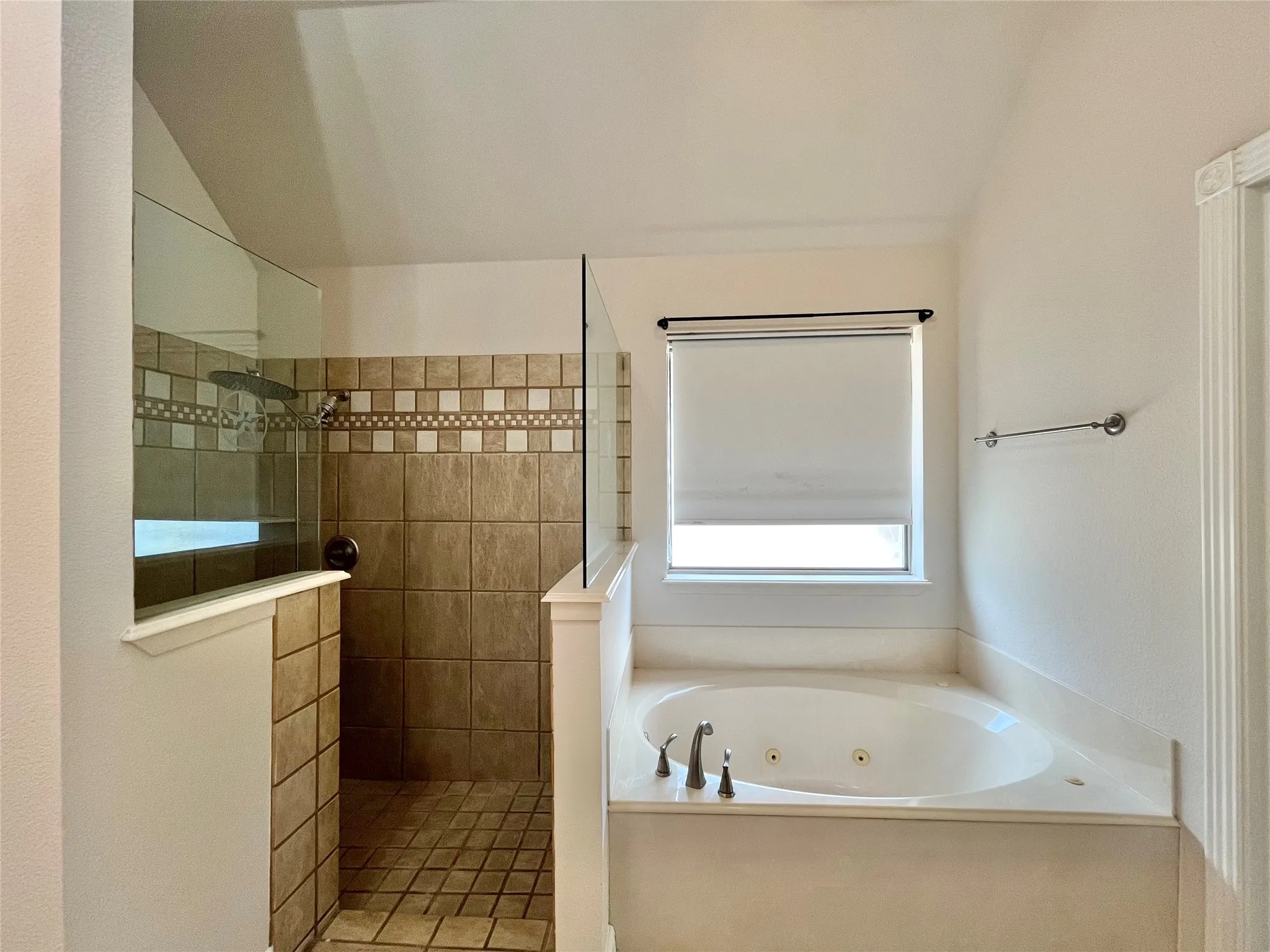 Single Family Residence For Sale in Wise County , 245 Spring Creek Court, Paradise, Texas 76073, 3 Bedroom, 3 Bathroom, 3 Garage spaces, 2,640 Sqft, built in 2001, mls#21372609, Real Estate Agent in Paradise, Homes For Sale in Wise county, Homes For Sale in Paradise, Realtor in Paradise Texas, Real Estate Brokerage Independent Realty Texas, Luminita Cordes Realtor