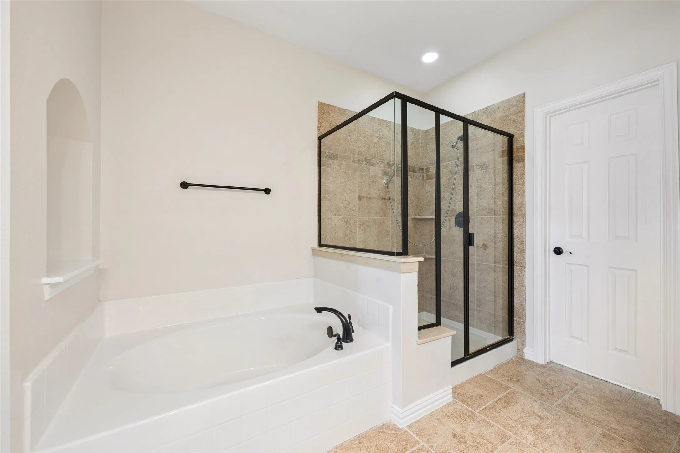 Townhouse For Sale in Collin County , 5682 Orchard Parkway, Fairview, Texas 75069, 3 Bedroom, 2 Bathroom, 2 Garage spaces, 1,698 Sqft, built in 2012, mls#21369230, Real Estate Agent in Fairview, Homes For Sale in Collin county, Homes For Sale in Fairview, Realtor in Fairview Texas, Real Estate Brokerage Independent Realty Texas, Luminita Cordes Realtor