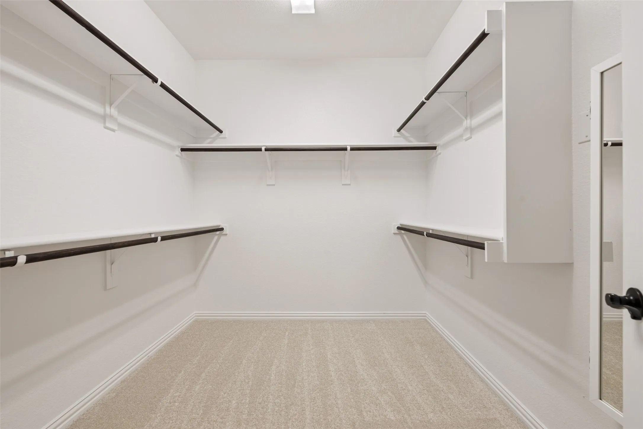 Townhouse For Sale in Collin County , 5682 Orchard Parkway, Fairview, Texas 75069, 3 Bedroom, 2 Bathroom, 2 Garage spaces, 1,698 Sqft, built in 2012, mls#21369230, Real Estate Agent in Fairview, Homes For Sale in Collin county, Homes For Sale in Fairview, Realtor in Fairview Texas, Real Estate Brokerage Independent Realty Texas, Luminita Cordes Realtor