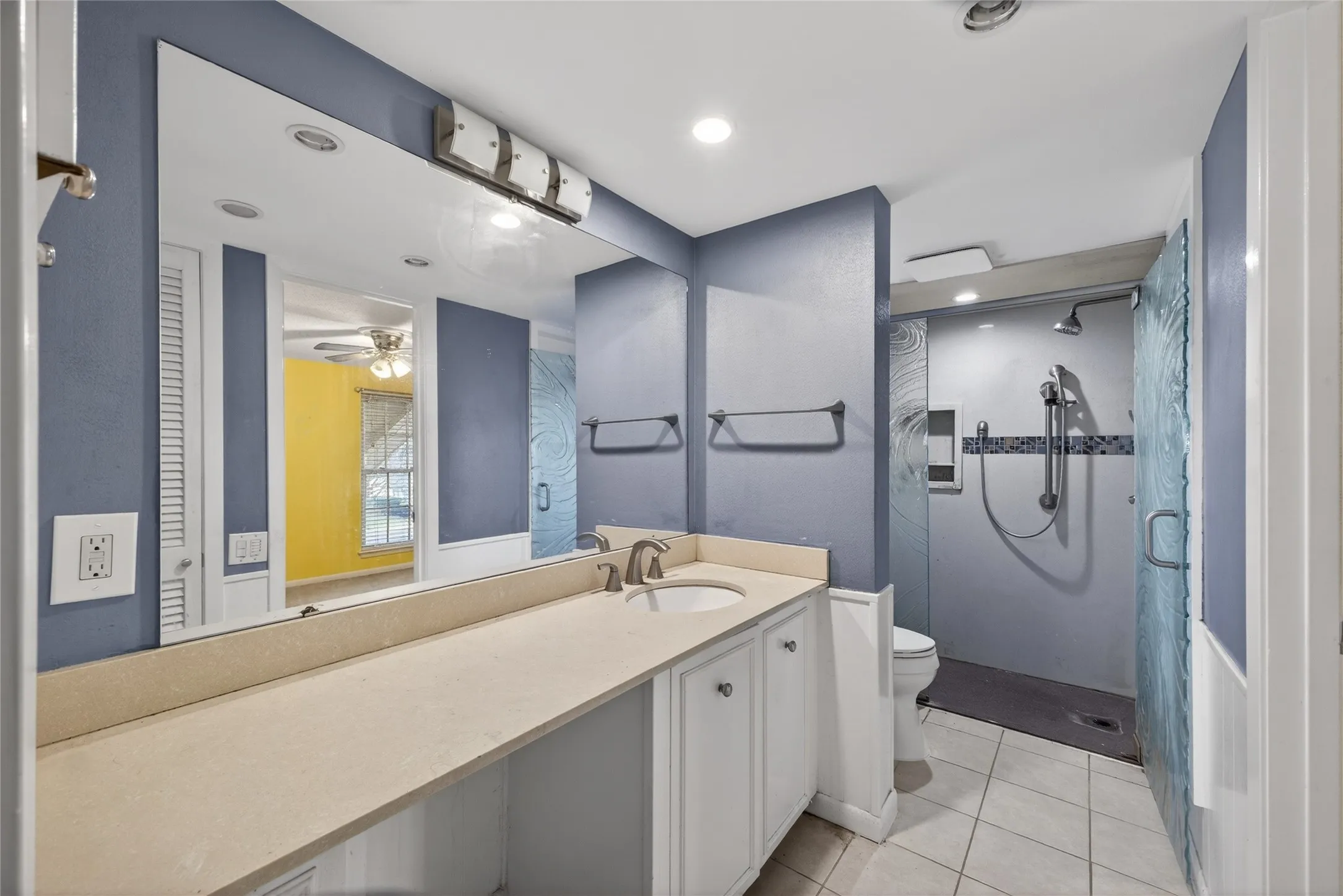 Single Family Residence For Rent in Dallas County , 2801 Vancouver Street, Irving, Texas 75062, 4 Bedroom, 3 Bathroom, 2 Garage spaces, 1,956 Sqft, built in 1966, mls#21374883, Real Estate Agent in Irving, Homes For Rent in Dallas county, Homes For Rent in Irving, Realtor in Irving Texas, Real Estate Brokerage Independent Realty Texas, Luminita Cordes Realtor