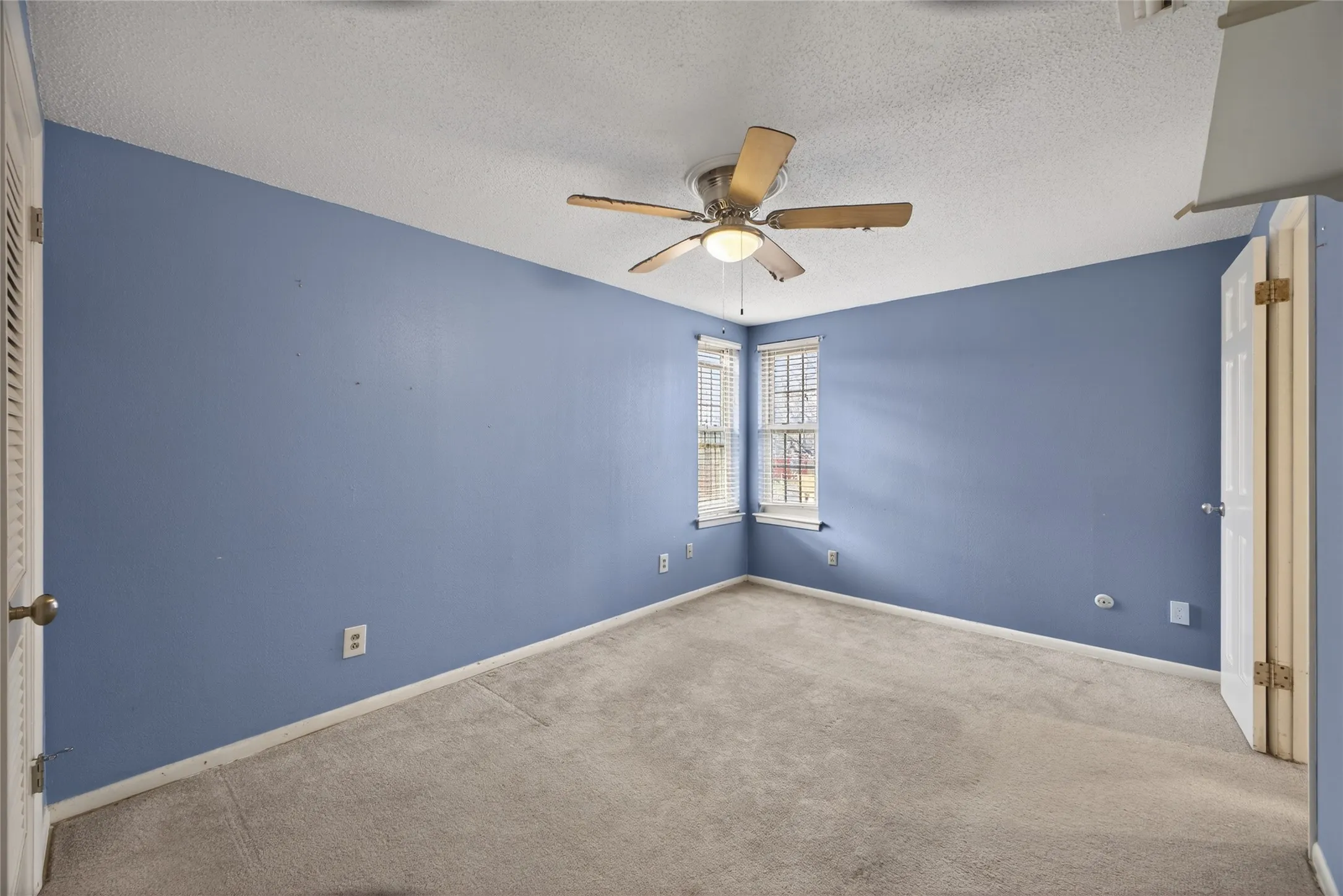 Single Family Residence For Rent in Dallas County , 2801 Vancouver Street, Irving, Texas 75062, 4 Bedroom, 3 Bathroom, 2 Garage spaces, 1,956 Sqft, built in 1966, mls#21374883, Real Estate Agent in Irving, Homes For Rent in Dallas county, Homes For Rent in Irving, Realtor in Irving Texas, Real Estate Brokerage Independent Realty Texas, Luminita Cordes Realtor