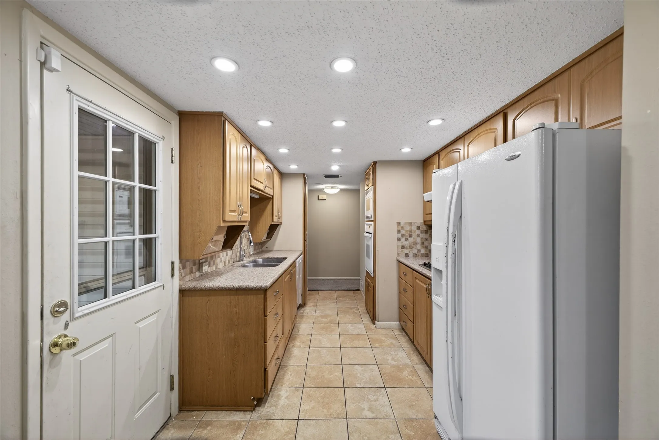 Single Family Residence For Rent in Dallas County , 2801 Vancouver Street, Irving, Texas 75062, 4 Bedroom, 3 Bathroom, 2 Garage spaces, 1,956 Sqft, built in 1966, mls#21374883, Real Estate Agent in Irving, Homes For Rent in Dallas county, Homes For Rent in Irving, Realtor in Irving Texas, Real Estate Brokerage Independent Realty Texas, Luminita Cordes Realtor