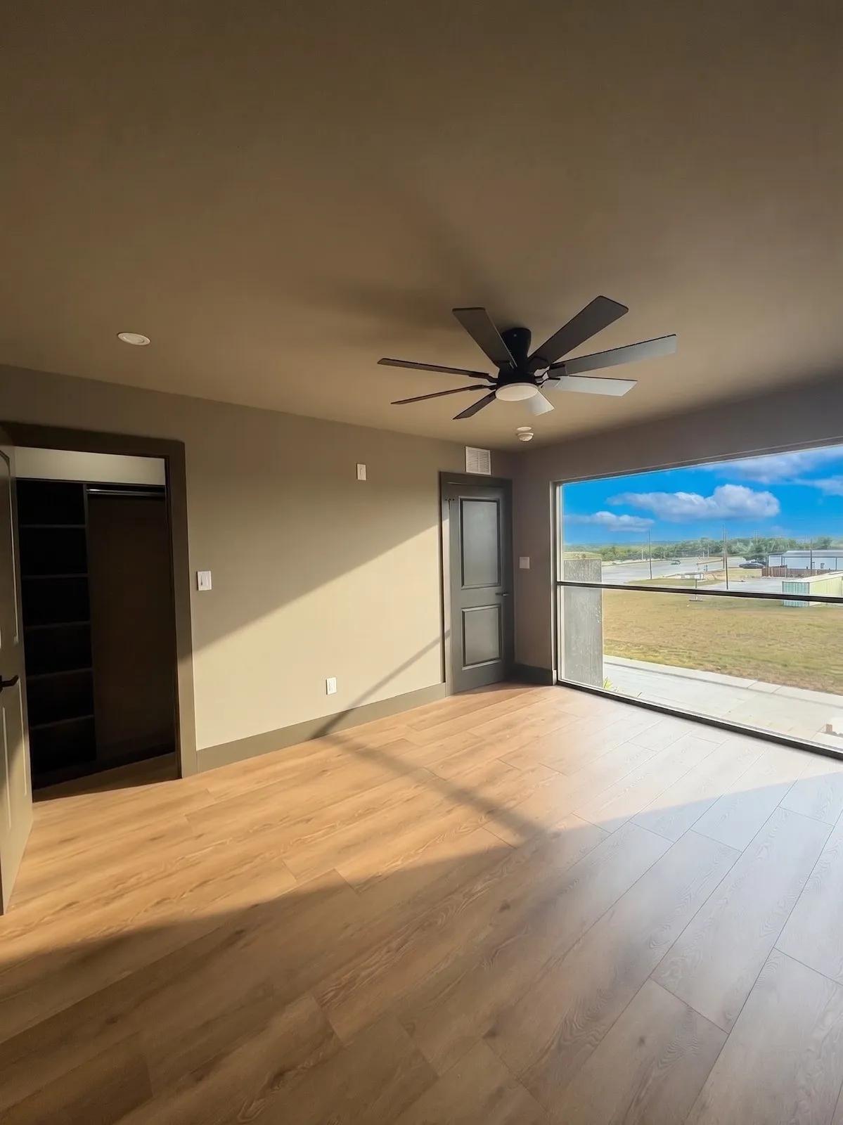 Single Family Residence For Sale in Dallas County , 2316 Gooch Street, Dallas, Texas 75241, 7 Bedroom, 5 Bathroom, 2 Garage spaces, 3,257 Sqft, built in 2026, mls#21372838, Real Estate Agent in Dallas, Homes For Sale in Dallas county, Homes For Sale in Dallas, Realtor in Dallas Texas, Real Estate Brokerage Independent Realty Texas, Luminita Cordes Realtor