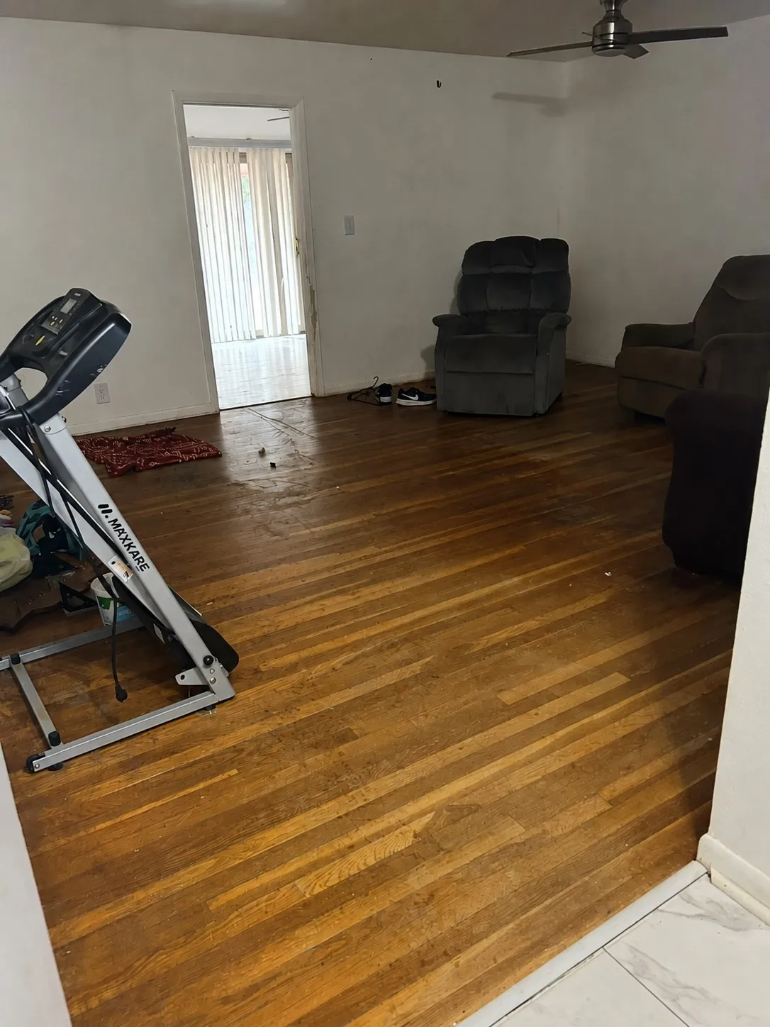 Single Family Residence For Sale in Wichita County , 1624 Andrews Drive, Wichita Falls, Texas 76301, 3 Bedroom, 2 Bathroom, 1 Garage spaces, 1,353 Sqft, built in 1968, mls#21373311, Real Estate Agent in Wichita Falls, Homes For Sale in Wichita county, Homes For Sale in Wichita Falls, Realtor in Wichita Falls Texas, Real Estate Brokerage Independent Realty Texas, Luminita Cordes Realtor