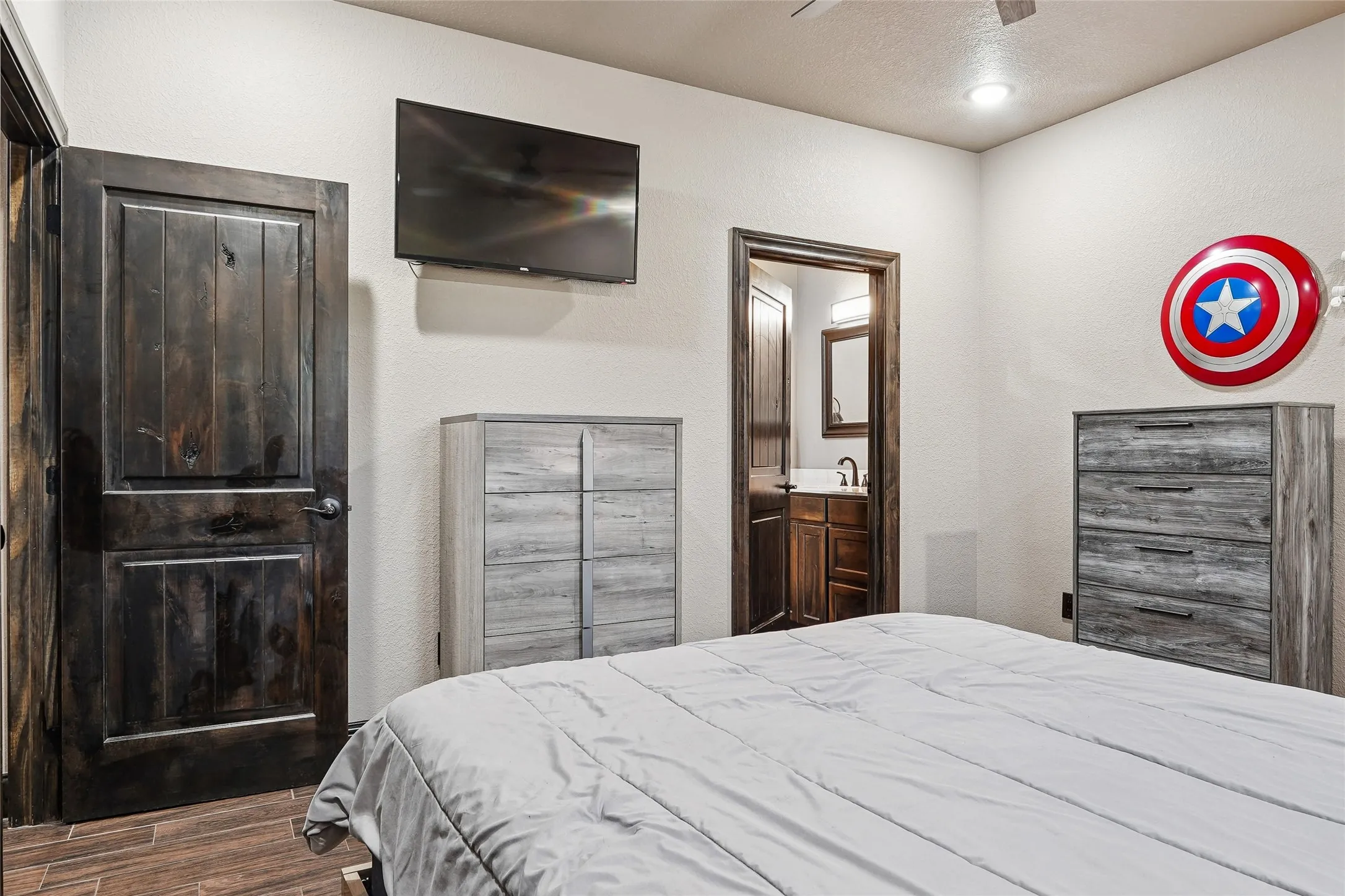 Single Family Residence For Sale in Cooke County , 820 Fleitman Drive, Muenster, Texas 76252, 3 Bedroom, 3 Bathroom, 2 Garage spaces, 2,472 Sqft, built in 2021, mls#21374127, Real Estate Agent in Muenster, Homes For Sale in Cooke county, Homes For Sale in Muenster, Realtor in Muenster Texas, Real Estate Brokerage Independent Realty Texas, Luminita Cordes Realtor