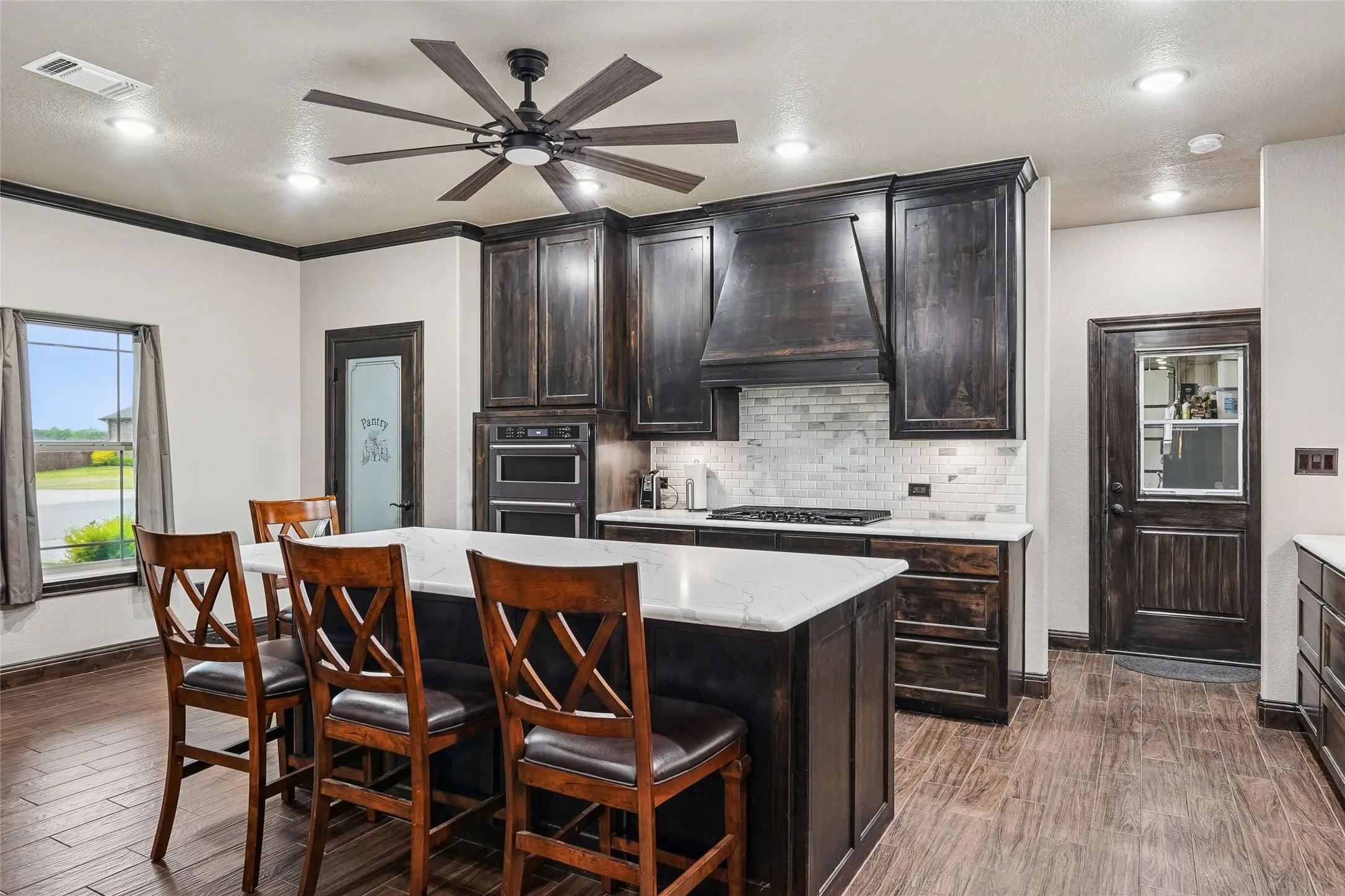 Single Family Residence For Sale in Cooke County , 820 Fleitman Drive, Muenster, Texas 76252, 3 Bedroom, 3 Bathroom, 2 Garage spaces, 2,472 Sqft, built in 2021, mls#21374127, Real Estate Agent in Muenster, Homes For Sale in Cooke county, Homes For Sale in Muenster, Realtor in Muenster Texas, Real Estate Brokerage Independent Realty Texas, Luminita Cordes Realtor