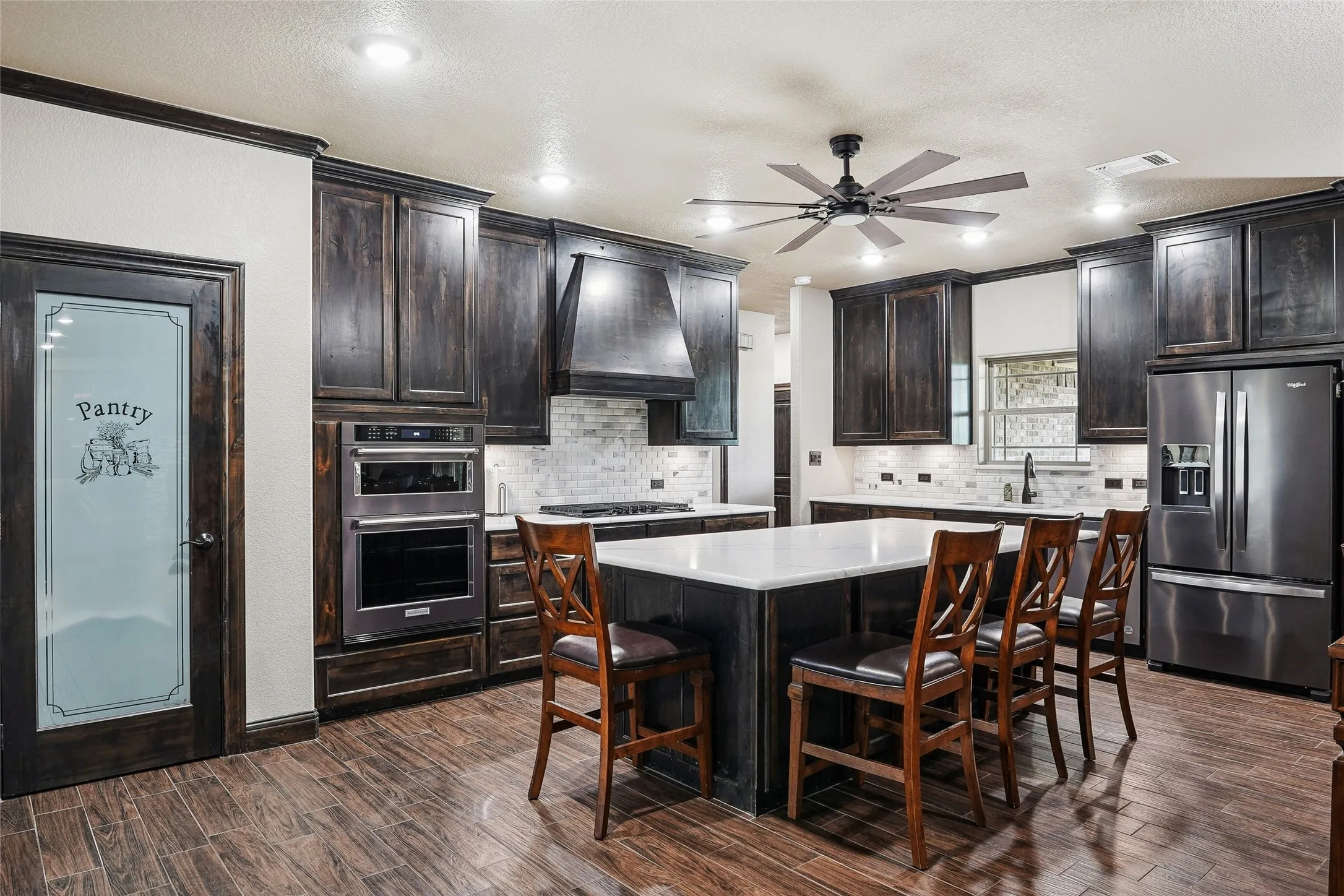 Single Family Residence For Sale in Cooke County , 820 Fleitman Drive, Muenster, Texas 76252, 3 Bedroom, 3 Bathroom, 2 Garage spaces, 2,472 Sqft, built in 2021, mls#21374127, Real Estate Agent in Muenster, Homes For Sale in Cooke county, Homes For Sale in Muenster, Realtor in Muenster Texas, Real Estate Brokerage Independent Realty Texas, Luminita Cordes Realtor