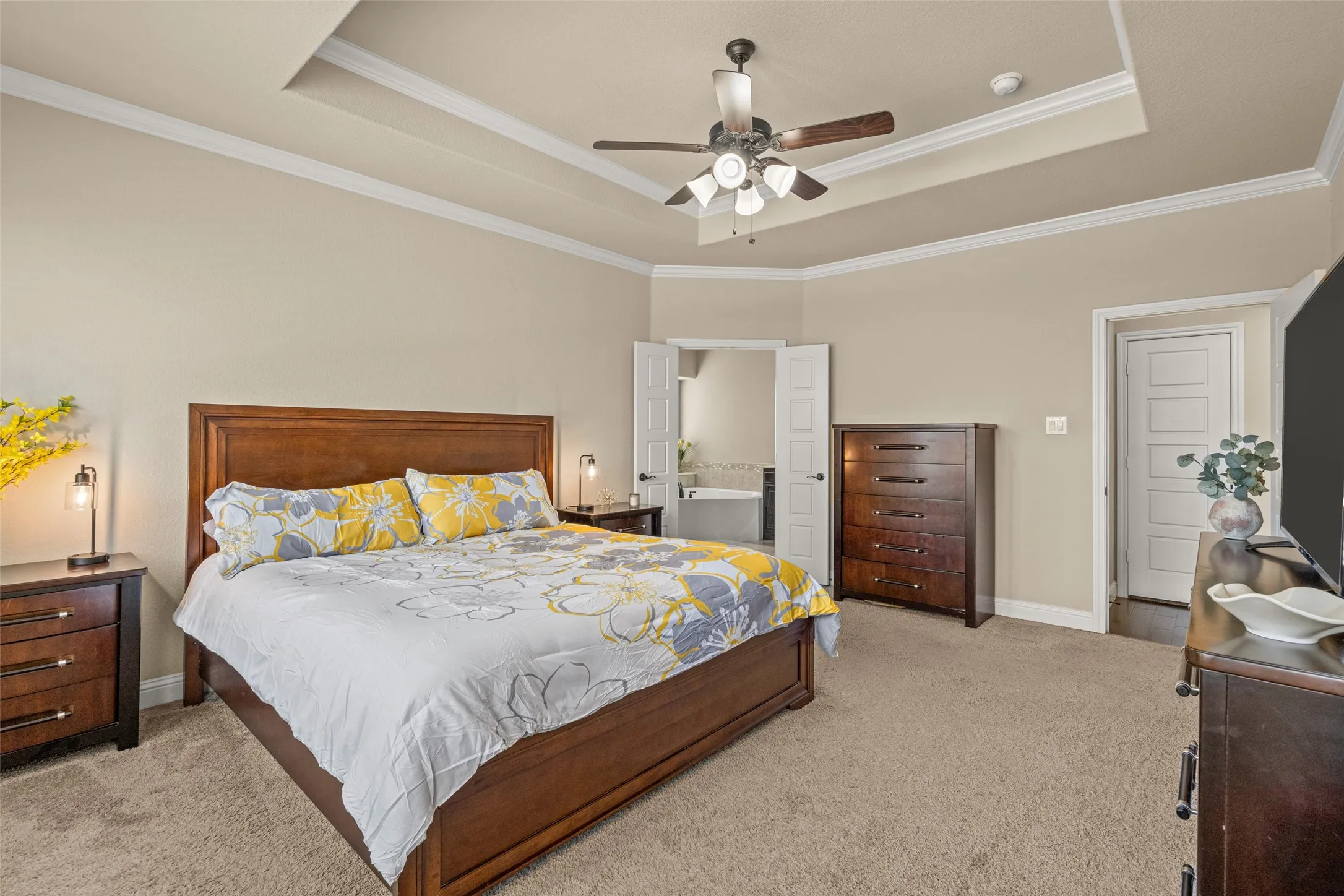 Single Family Residence For Sale in Tarrant County , 5028 Chisholm View Drive, Fort Worth, Texas 76123, 4 Bedroom, 3 Bathroom, 2 Garage spaces, 3,253 Sqft, built in 2018, mls#21370817, Real Estate Agent in Fort Worth, Homes For Sale in Tarrant county, Homes For Sale in Fort Worth, Realtor in Fort Worth Texas, Real Estate Brokerage Independent Realty Texas, Luminita Cordes Realtor