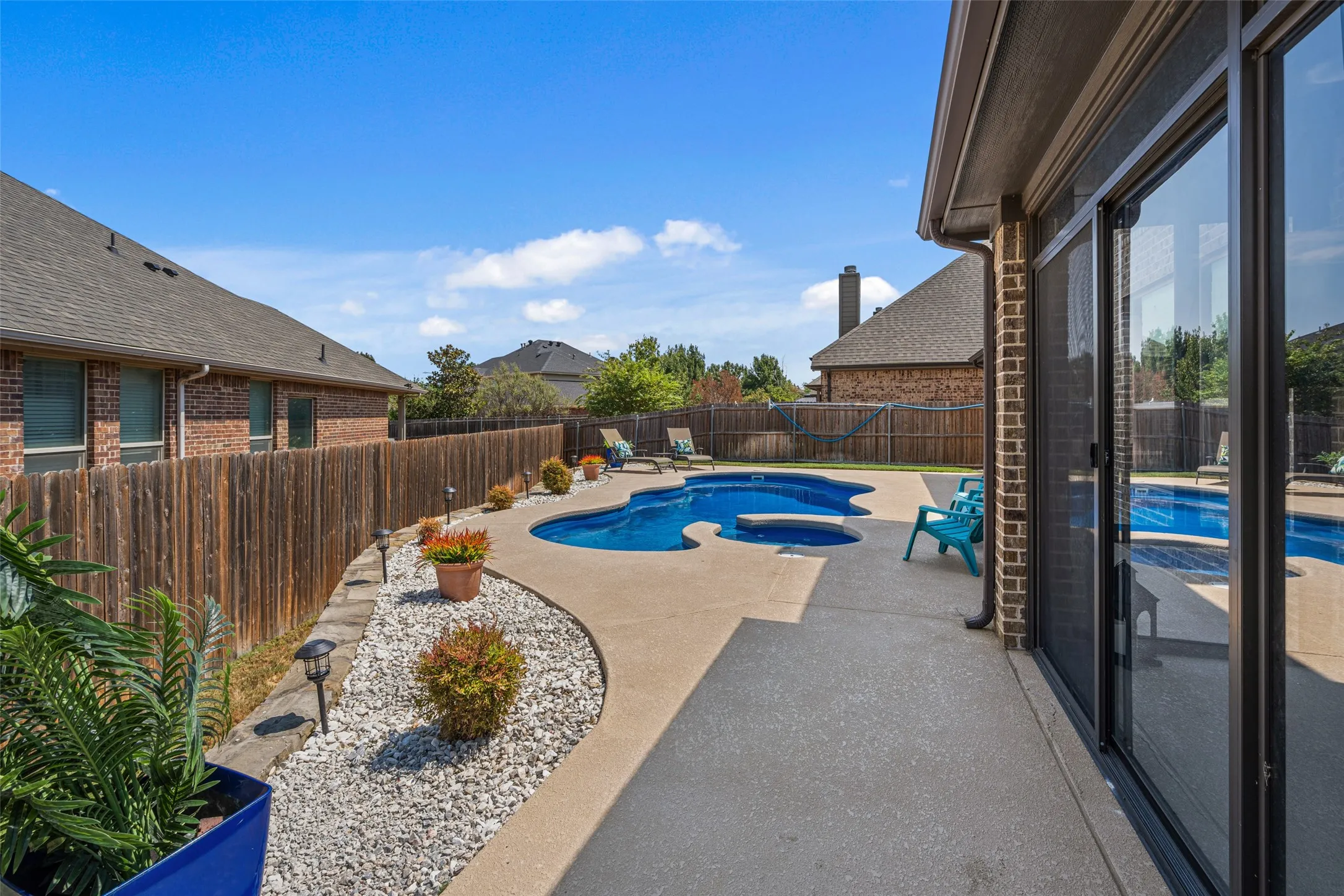 Single Family Residence For Sale in Tarrant County , 5028 Chisholm View Drive, Fort Worth, Texas 76123, 4 Bedroom, 3 Bathroom, 2 Garage spaces, 3,253 Sqft, built in 2018, mls#21370817, Real Estate Agent in Fort Worth, Homes For Sale in Tarrant county, Homes For Sale in Fort Worth, Realtor in Fort Worth Texas, Real Estate Brokerage Independent Realty Texas, Luminita Cordes Realtor