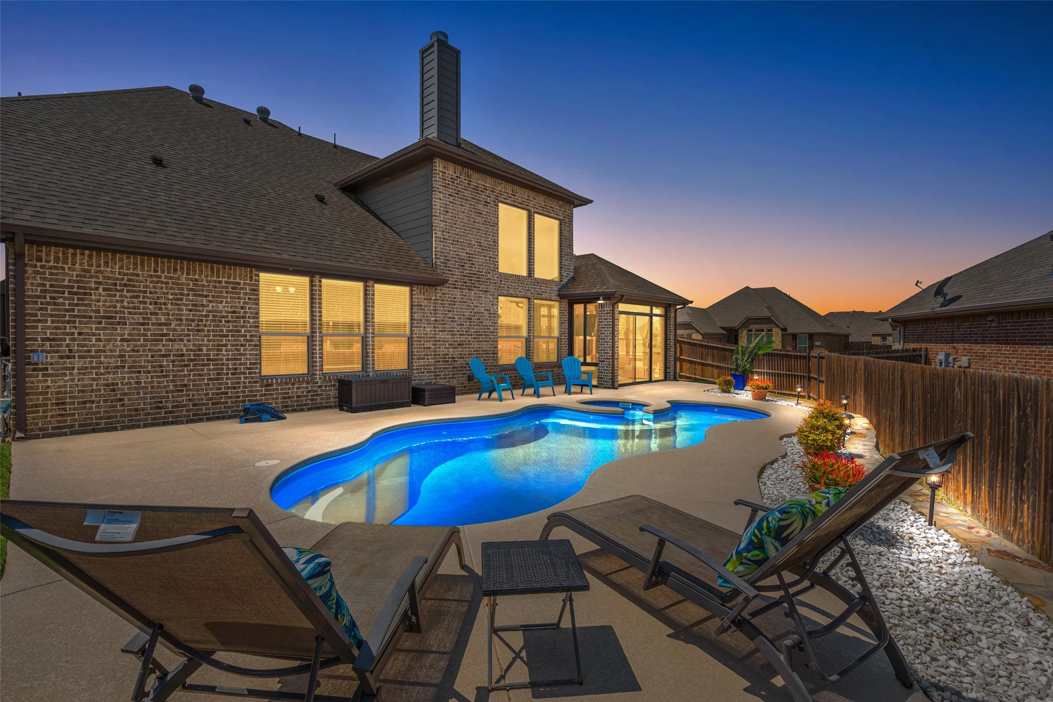 Single Family Residence For Sale in Tarrant County , 5028 Chisholm View Drive, Fort Worth, Texas 76123, 4 Bedroom, 3 Bathroom, 2 Garage spaces, 3,253 Sqft, built in 2018, mls#21370817, Real Estate Agent in Fort Worth, Homes For Sale in Tarrant county, Homes For Sale in Fort Worth, Realtor in Fort Worth Texas, Real Estate Brokerage Independent Realty Texas, Luminita Cordes Realtor