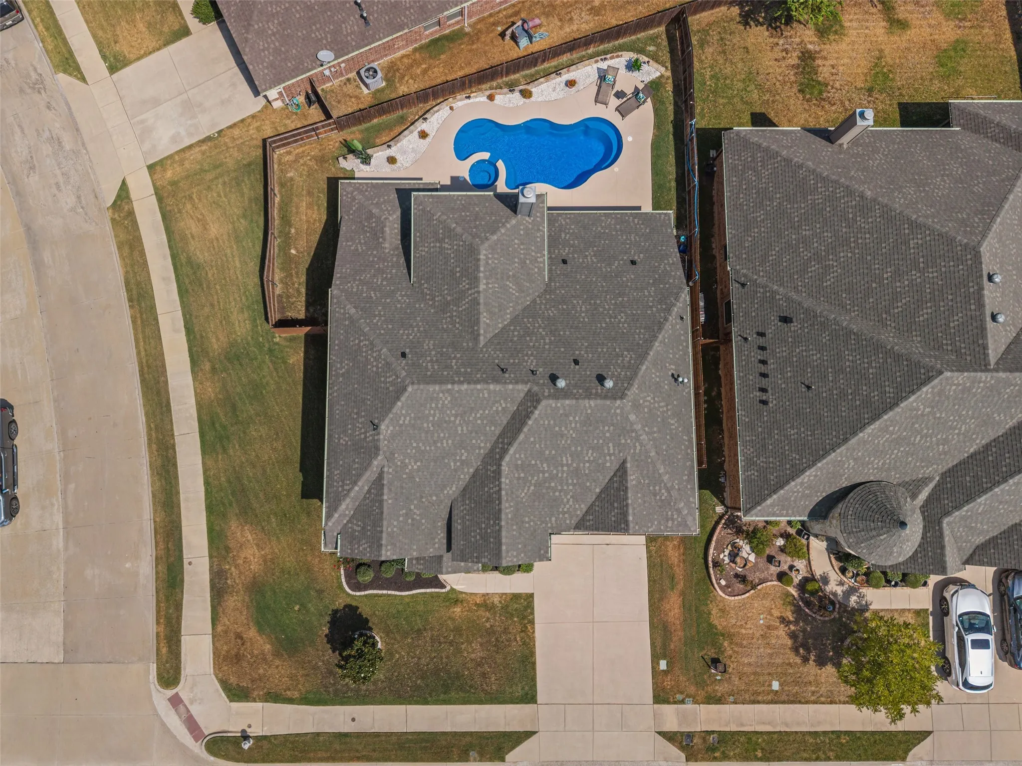 Single Family Residence For Sale in Tarrant County , 5028 Chisholm View Drive, Fort Worth, Texas 76123, 4 Bedroom, 3 Bathroom, 2 Garage spaces, 3,253 Sqft, built in 2018, mls#21370817, Real Estate Agent in Fort Worth, Homes For Sale in Tarrant county, Homes For Sale in Fort Worth, Realtor in Fort Worth Texas, Real Estate Brokerage Independent Realty Texas, Luminita Cordes Realtor