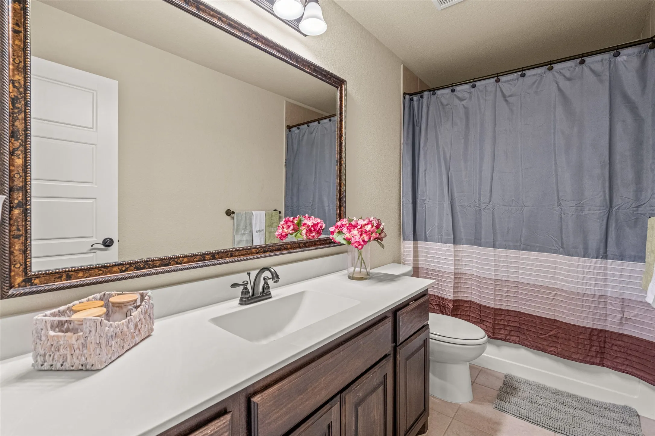 Single Family Residence For Sale in Tarrant County , 5028 Chisholm View Drive, Fort Worth, Texas 76123, 4 Bedroom, 3 Bathroom, 2 Garage spaces, 3,253 Sqft, built in 2018, mls#21370817, Real Estate Agent in Fort Worth, Homes For Sale in Tarrant county, Homes For Sale in Fort Worth, Realtor in Fort Worth Texas, Real Estate Brokerage Independent Realty Texas, Luminita Cordes Realtor