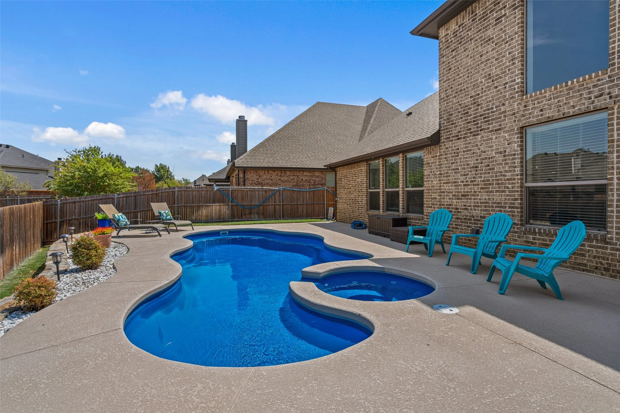Single Family Residence For Sale in Tarrant County , 5028 Chisholm View Drive, Fort Worth, Texas 76123, 4 Bedroom, 3 Bathroom, 2 Garage spaces, 3,253 Sqft, built in 2018, mls#21370817, Real Estate Agent in Fort Worth, Homes For Sale in Tarrant county, Homes For Sale in Fort Worth, Realtor in Fort Worth Texas, Real Estate Brokerage Independent Realty Texas, Luminita Cordes Realtor