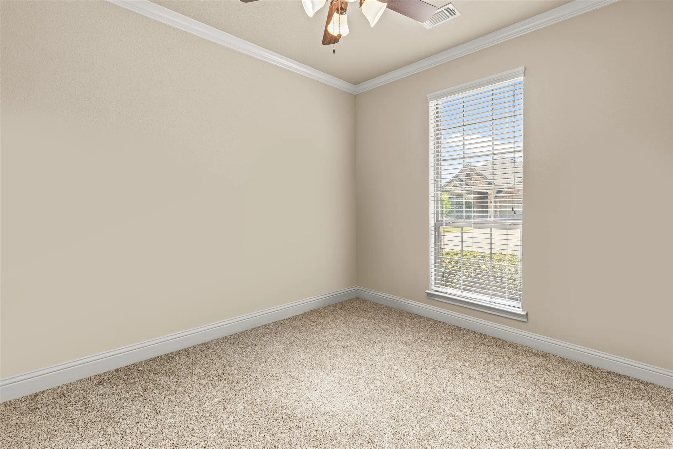 Single Family Residence For Sale in Tarrant County , 5028 Chisholm View Drive, Fort Worth, Texas 76123, 4 Bedroom, 3 Bathroom, 2 Garage spaces, 3,253 Sqft, built in 2018, mls#21370817, Real Estate Agent in Fort Worth, Homes For Sale in Tarrant county, Homes For Sale in Fort Worth, Realtor in Fort Worth Texas, Real Estate Brokerage Independent Realty Texas, Luminita Cordes Realtor