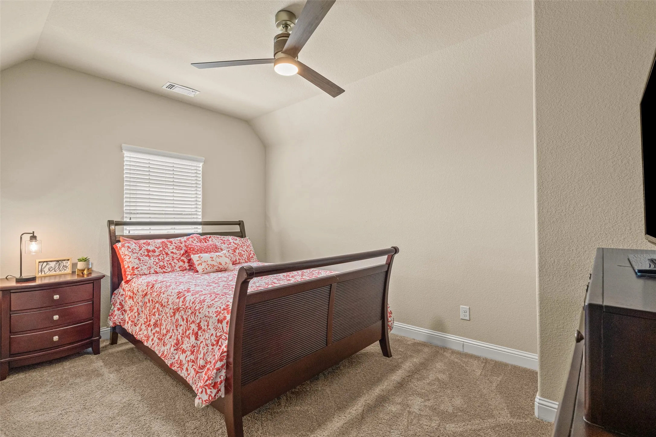Single Family Residence For Sale in Tarrant County , 5028 Chisholm View Drive, Fort Worth, Texas 76123, 4 Bedroom, 3 Bathroom, 2 Garage spaces, 3,253 Sqft, built in 2018, mls#21370817, Real Estate Agent in Fort Worth, Homes For Sale in Tarrant county, Homes For Sale in Fort Worth, Realtor in Fort Worth Texas, Real Estate Brokerage Independent Realty Texas, Luminita Cordes Realtor