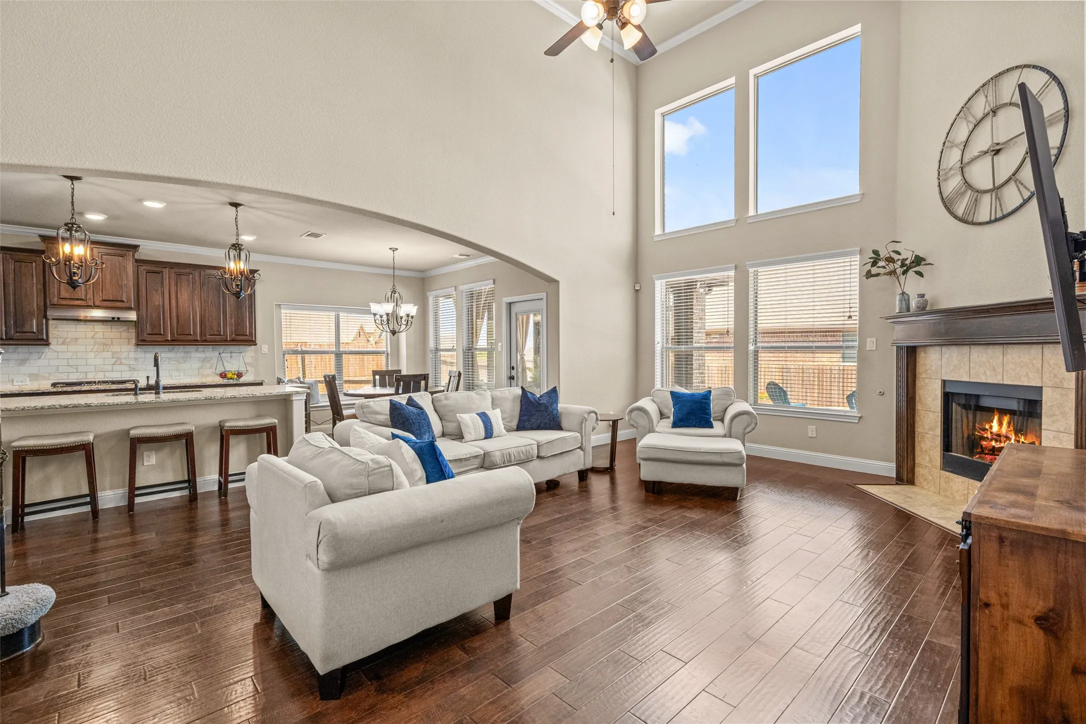 Single Family Residence For Sale in Tarrant County , 5028 Chisholm View Drive, Fort Worth, Texas 76123, 4 Bedroom, 3 Bathroom, 2 Garage spaces, 3,253 Sqft, built in 2018, mls#21370817, Real Estate Agent in Fort Worth, Homes For Sale in Tarrant county, Homes For Sale in Fort Worth, Realtor in Fort Worth Texas, Real Estate Brokerage Independent Realty Texas, Luminita Cordes Realtor