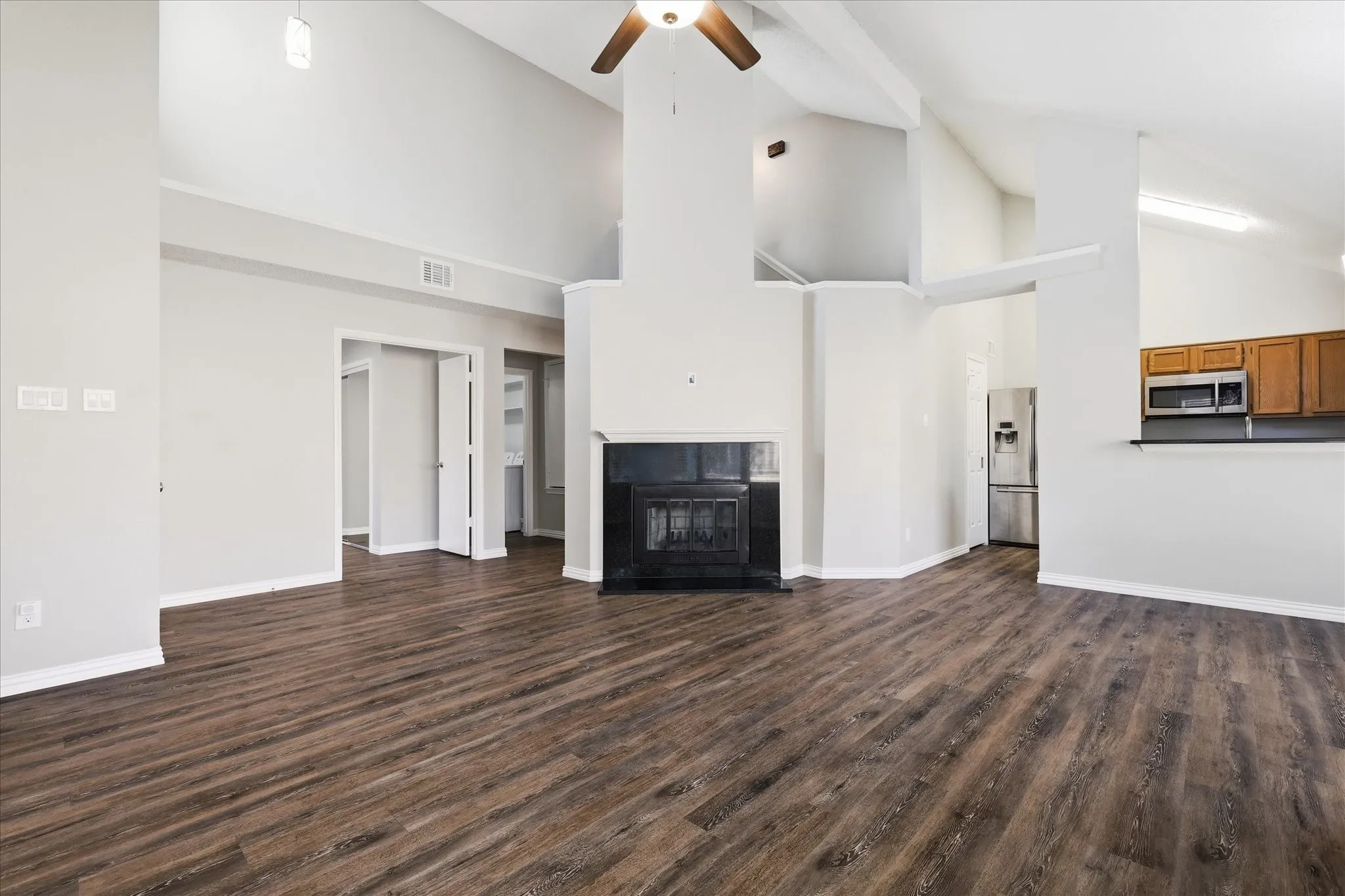 Single Family Residence For Sale in Denton County , 956 Sylvan Creek Drive, Lewisville, Texas 75067, 3 Bedroom, 2 Bathroom, 2 Garage spaces, 1,466 Sqft, built in 1985, mls#21359793, Real Estate Agent in Lewisville, Homes For Sale in Denton county, Homes For Sale in Lewisville, Realtor in Lewisville Texas, Real Estate Brokerage Independent Realty Texas, Luminita Cordes Realtor