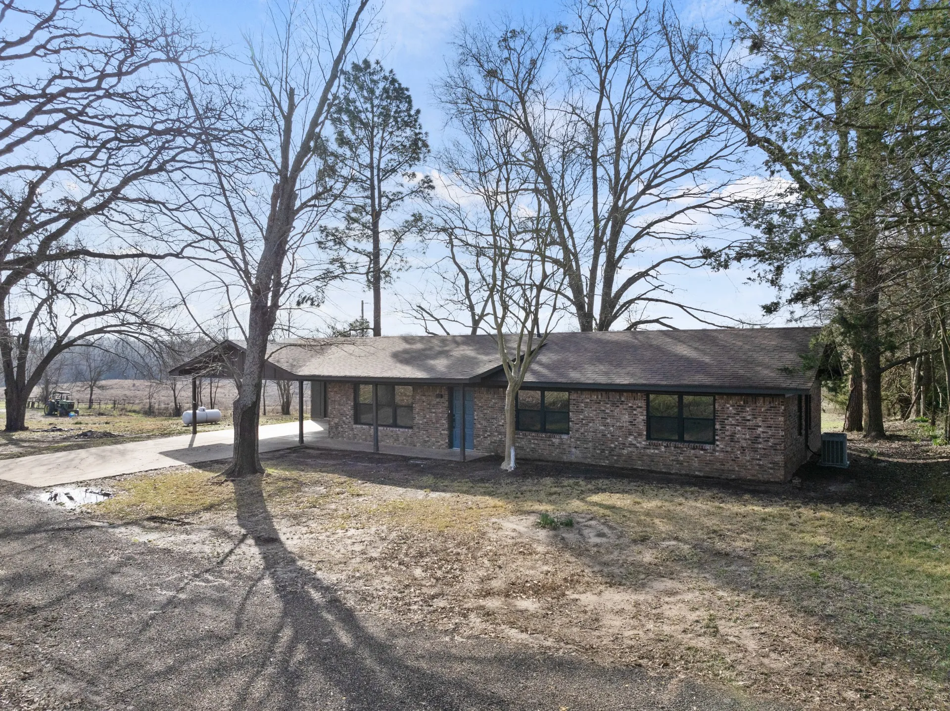 Farm For Sale in Morris County , 10 County Road 3357, Omaha, Texas 75571, 3 Bedroom, 2 Bathroom, Garage spaces, 1,400 Sqft, built in 1971, mls#21374908, Real Estate Agent in Omaha, Homes For Sale in Morris county, Homes For Sale in Omaha, Realtor in Omaha Texas, Real Estate Brokerage Independent Realty Texas, Luminita Cordes Realtor