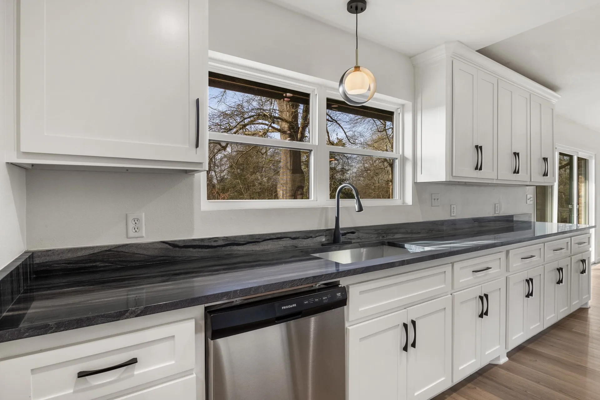 Farm For Sale in Morris County , 10 County Road 3357, Omaha, Texas 75571, 3 Bedroom, 2 Bathroom, Garage spaces, 1,400 Sqft, built in 1971, mls#21374908, Real Estate Agent in Omaha, Homes For Sale in Morris county, Homes For Sale in Omaha, Realtor in Omaha Texas, Real Estate Brokerage Independent Realty Texas, Luminita Cordes Realtor