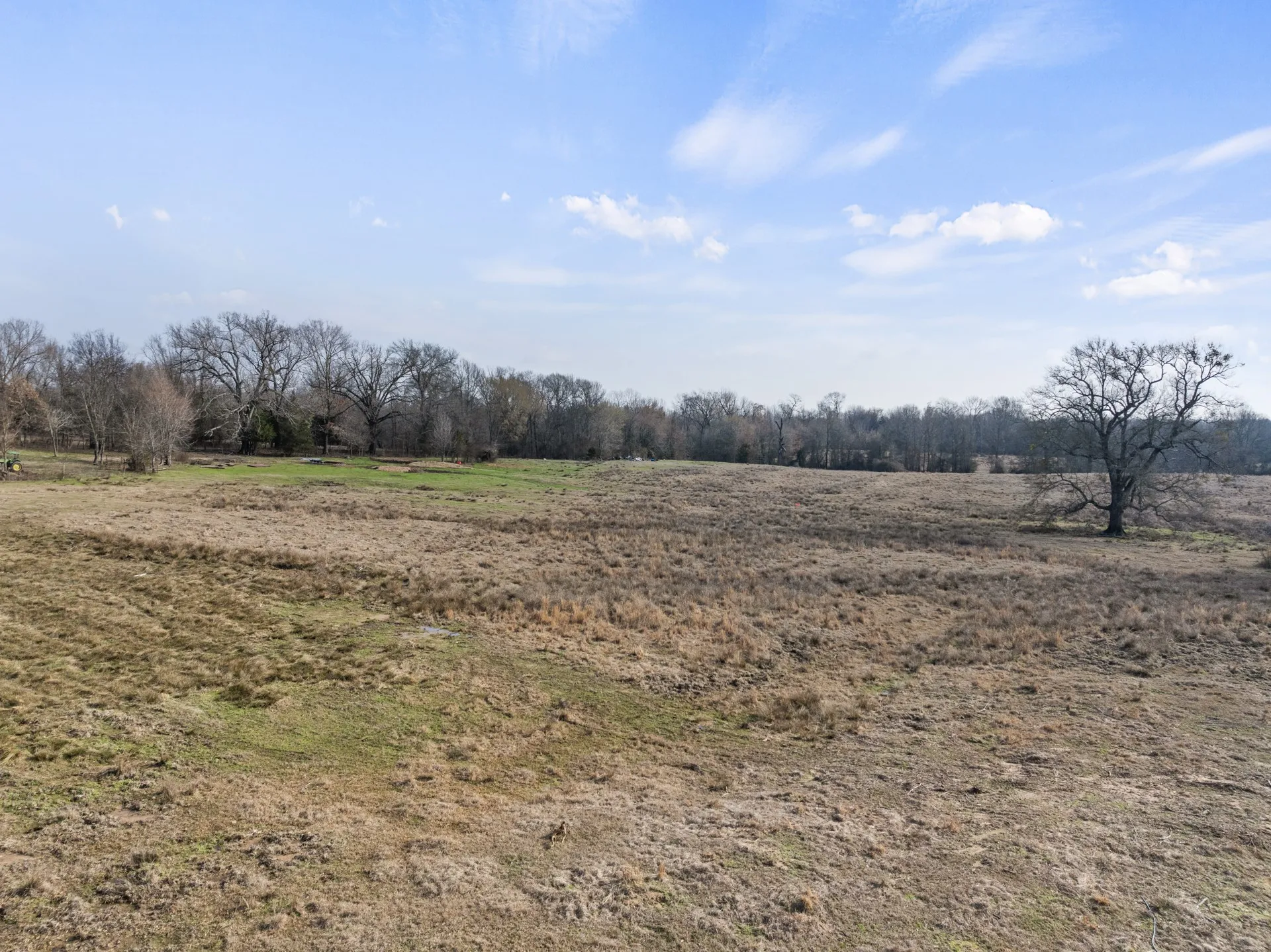 Farm For Sale in Morris County , 10 County Road 3357, Omaha, Texas 75571, 3 Bedroom, 2 Bathroom, Garage spaces, 1,400 Sqft, built in 1971, mls#21374908, Real Estate Agent in Omaha, Homes For Sale in Morris county, Homes For Sale in Omaha, Realtor in Omaha Texas, Real Estate Brokerage Independent Realty Texas, Luminita Cordes Realtor