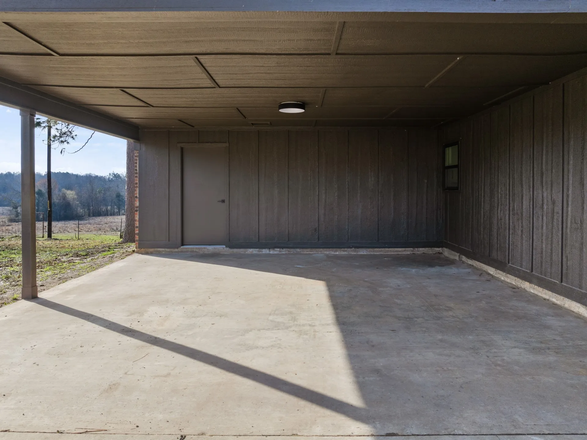 Farm For Sale in Morris County , 10 County Road 3357, Omaha, Texas 75571, 3 Bedroom, 2 Bathroom, Garage spaces, 1,400 Sqft, built in 1971, mls#21374908, Real Estate Agent in Omaha, Homes For Sale in Morris county, Homes For Sale in Omaha, Realtor in Omaha Texas, Real Estate Brokerage Independent Realty Texas, Luminita Cordes Realtor