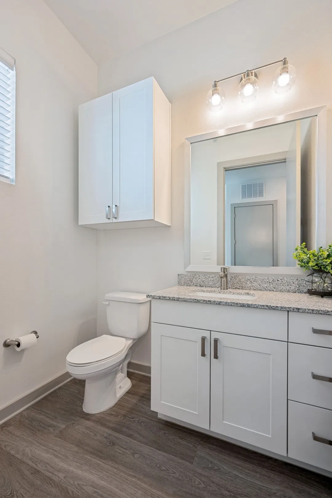 Townhouse For Rent in Tarrant County , 5885 Calmont Avenue 7107, Fort Worth, Texas 76107, 2 Bedroom, 3 Bathroom, 2 Garage spaces, 1,780 Sqft, built in 2024, mls#21374915, Real Estate Agent in Fort Worth, Homes For Rent in Tarrant county, Homes For Rent in Fort Worth, Realtor in Fort Worth Texas, Real Estate Brokerage Independent Realty Texas, Luminita Cordes Realtor