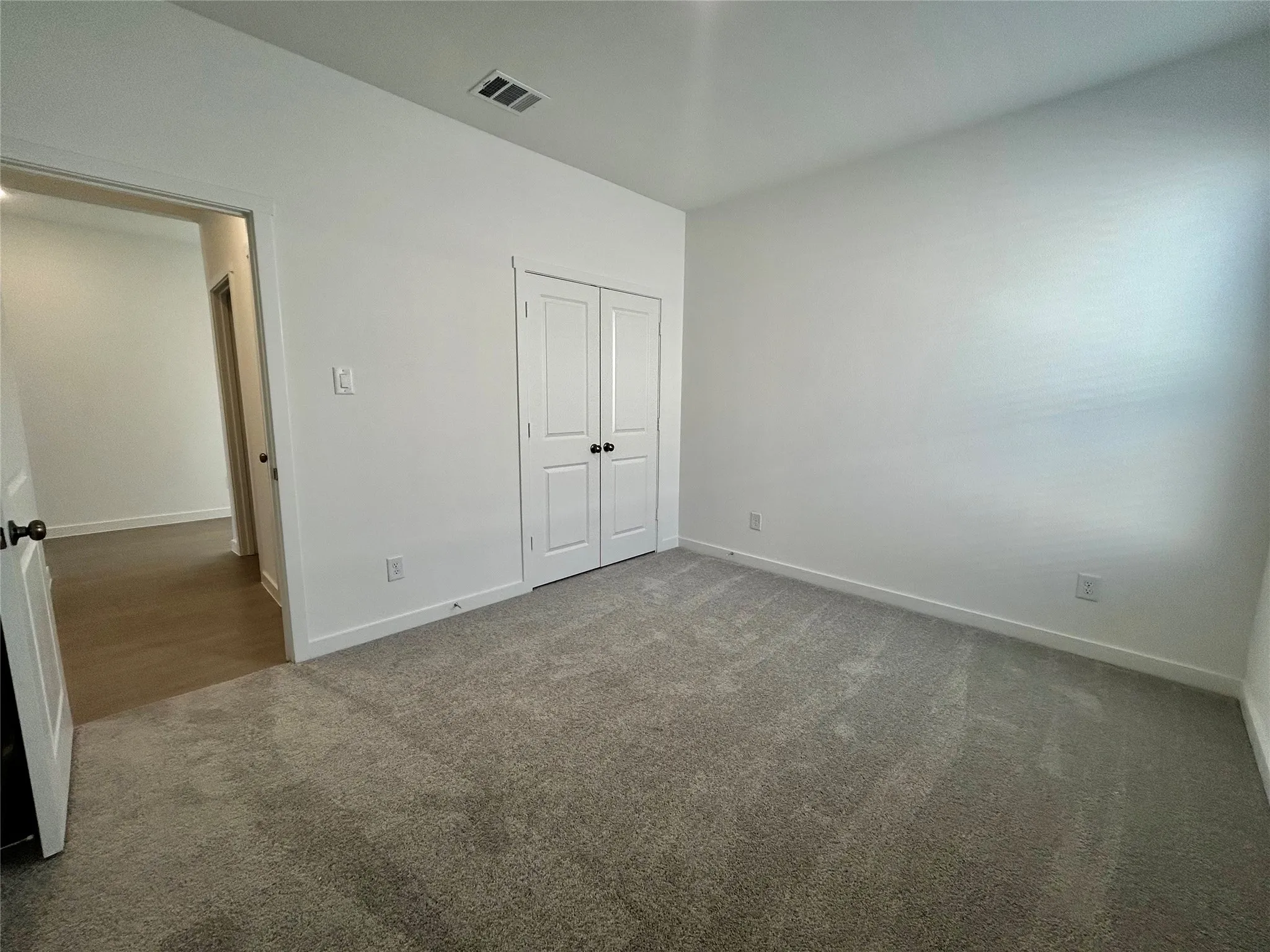 Single Family Residence For Rent in Denton County , 443 Ridge Drive, Justin, Texas 76247, 4 Bedroom, 2 Bathroom, 2 Garage spaces, 2,068 Sqft, built in 2026, mls#21374924, Real Estate Agent in Justin, Homes For Rent in Denton county, Homes For Rent in Justin, Realtor in Justin Texas, Real Estate Brokerage Independent Realty Texas, Luminita Cordes Realtor