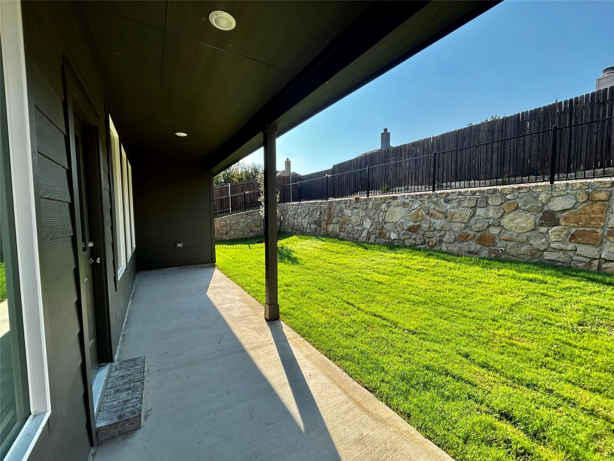 Single Family Residence For Rent in Denton County , 443 Ridge Drive, Justin, Texas 76247, 4 Bedroom, 2 Bathroom, 2 Garage spaces, 2,068 Sqft, built in 2026, mls#21374924, Real Estate Agent in Justin, Homes For Rent in Denton county, Homes For Rent in Justin, Realtor in Justin Texas, Real Estate Brokerage Independent Realty Texas, Luminita Cordes Realtor
