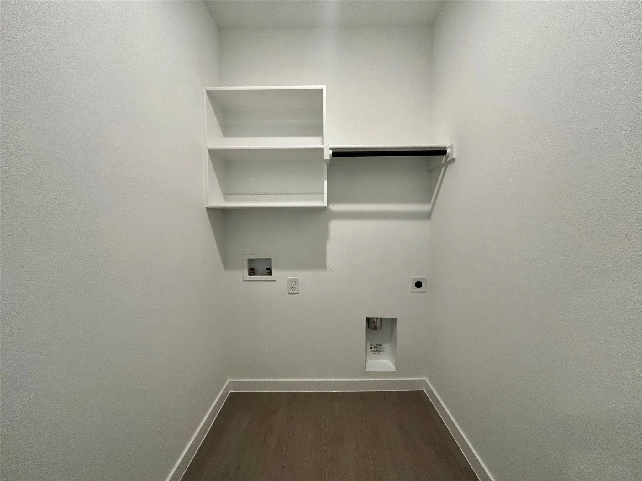 Single Family Residence For Rent in Denton County , 443 Ridge Drive, Justin, Texas 76247, 4 Bedroom, 2 Bathroom, 2 Garage spaces, 2,068 Sqft, built in 2026, mls#21374924, Real Estate Agent in Justin, Homes For Rent in Denton county, Homes For Rent in Justin, Realtor in Justin Texas, Real Estate Brokerage Independent Realty Texas, Luminita Cordes Realtor