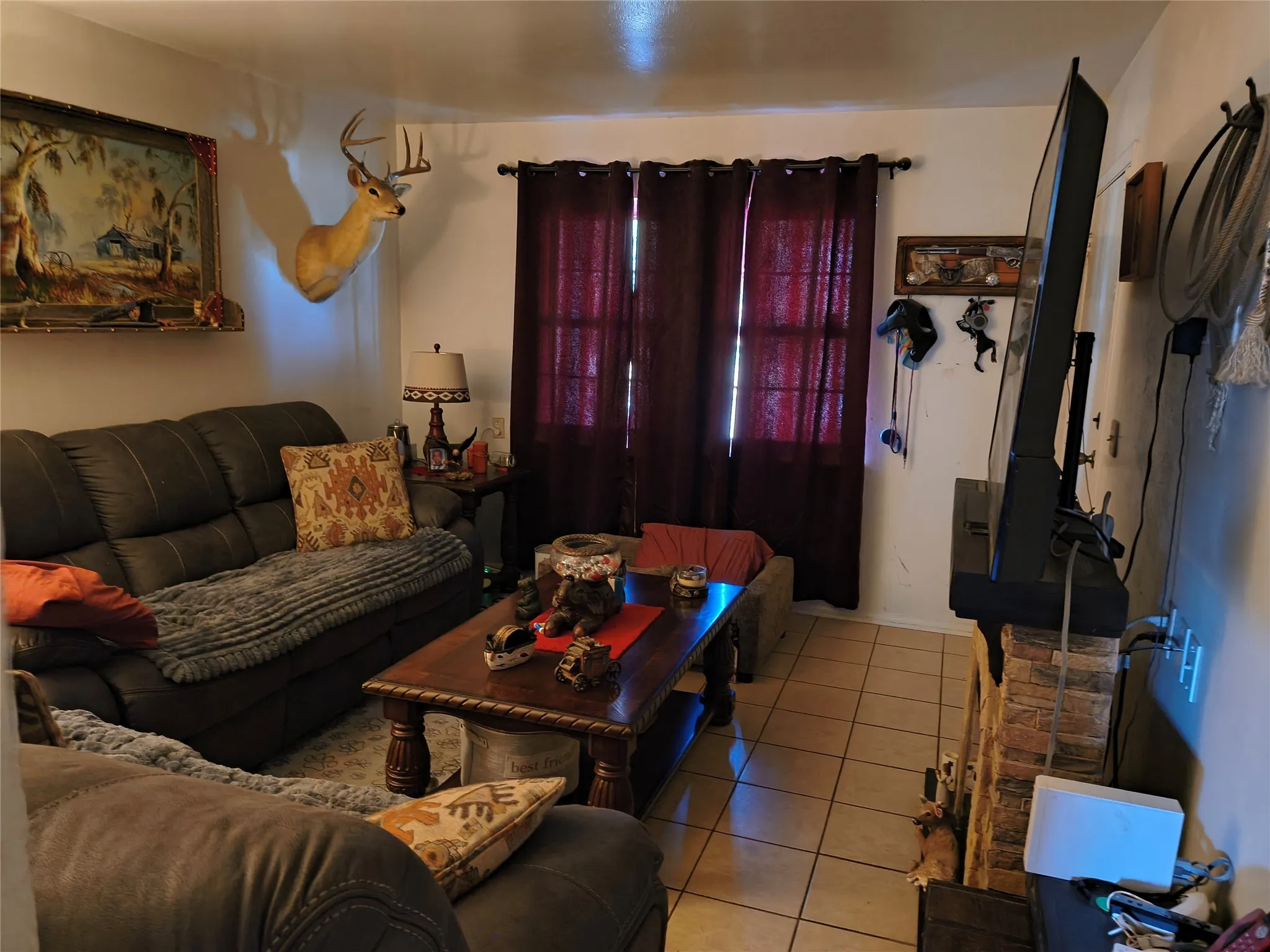 Single Family Residence For Sale in Tarrant County , 6303 Basswood Drive, Fort Worth, Texas 76135, 2 Bedroom, 1 Bathroom, 1 Garage spaces, 1,032 Sqft, built in 1963, mls#21373794, Real Estate Agent in Fort Worth, Homes For Sale in Tarrant county, Homes For Sale in Fort Worth, Realtor in Fort Worth Texas, Real Estate Brokerage Independent Realty Texas, Luminita Cordes Realtor