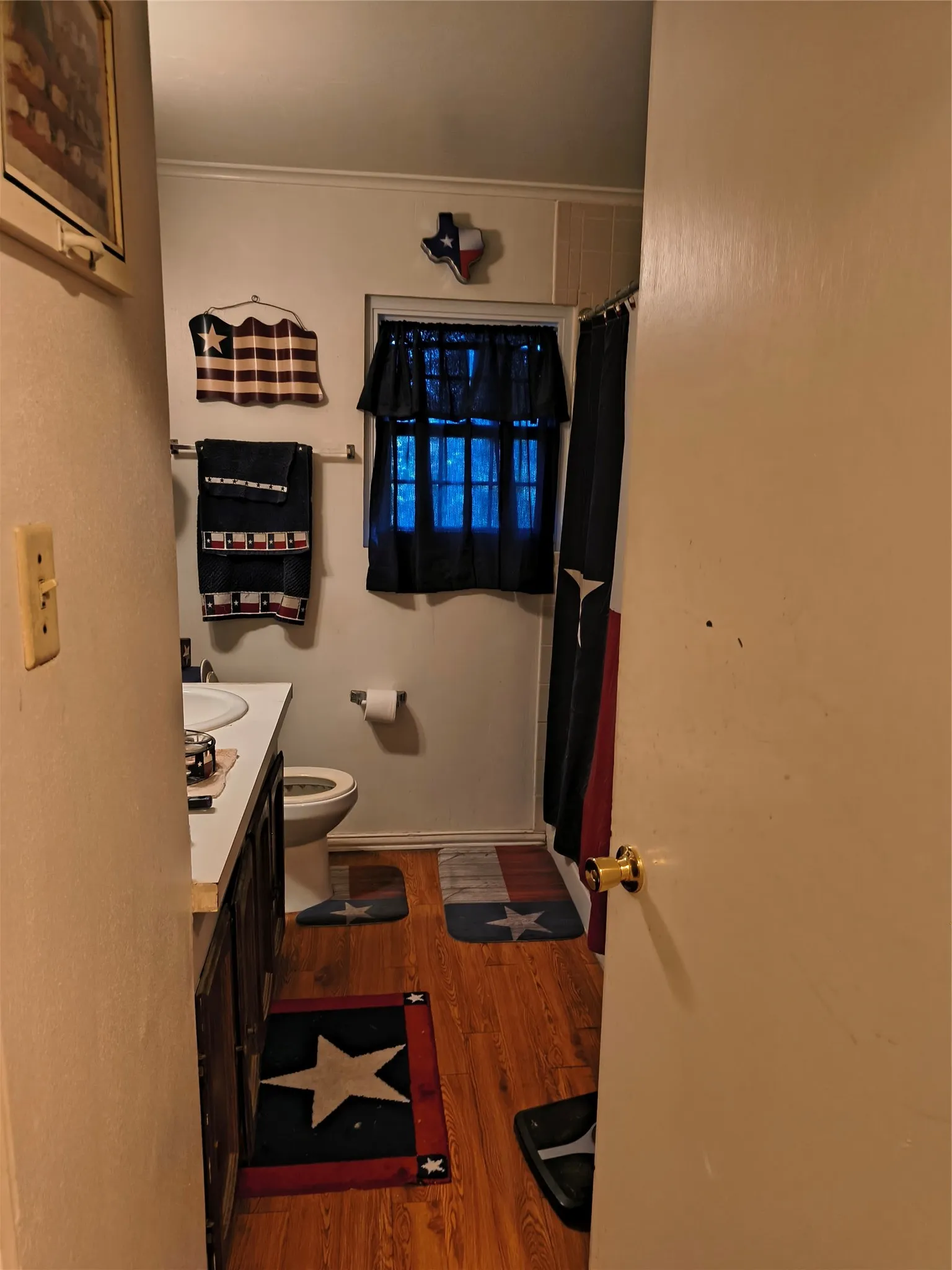 Single Family Residence For Sale in Tarrant County , 6303 Basswood Drive, Fort Worth, Texas 76135, 2 Bedroom, 1 Bathroom, 1 Garage spaces, 1,032 Sqft, built in 1963, mls#21373794, Real Estate Agent in Fort Worth, Homes For Sale in Tarrant county, Homes For Sale in Fort Worth, Realtor in Fort Worth Texas, Real Estate Brokerage Independent Realty Texas, Luminita Cordes Realtor