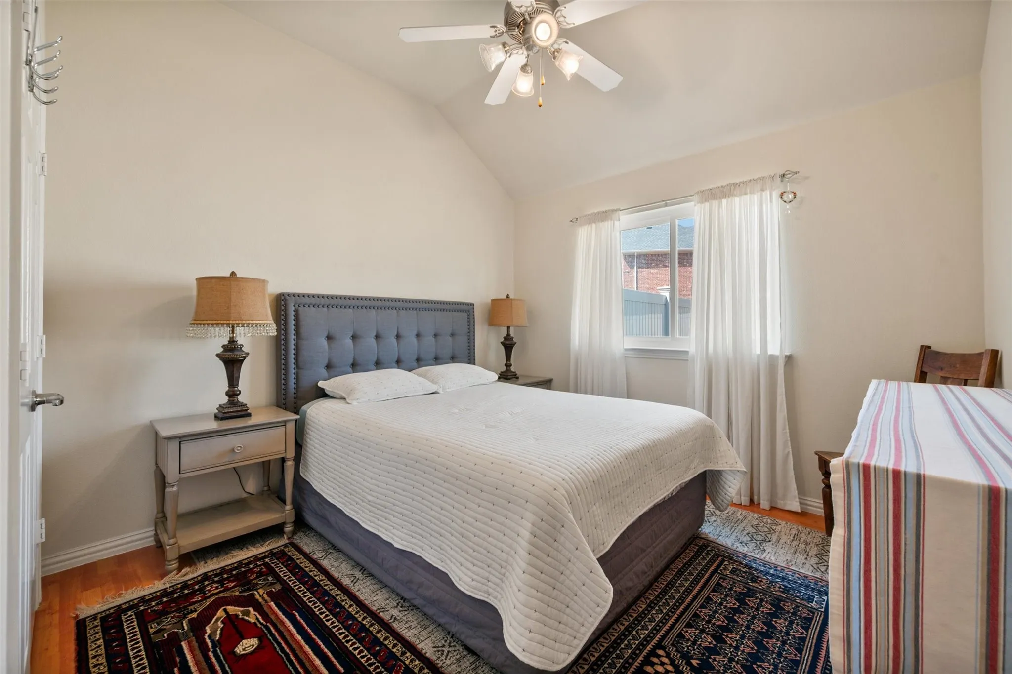 Single Family Residence For Sale in Ellis County , 8821 Mallory Court, Waxahachie, Texas 76065, 4 Bedroom, 2 Bathroom, 3 Garage spaces, 2,201 Sqft, built in 2005, mls#21369380, Real Estate Agent in Waxahachie, Homes For Sale in Ellis county, Homes For Sale in Waxahachie, Realtor in Waxahachie Texas, Real Estate Brokerage Independent Realty Texas, Luminita Cordes Realtor