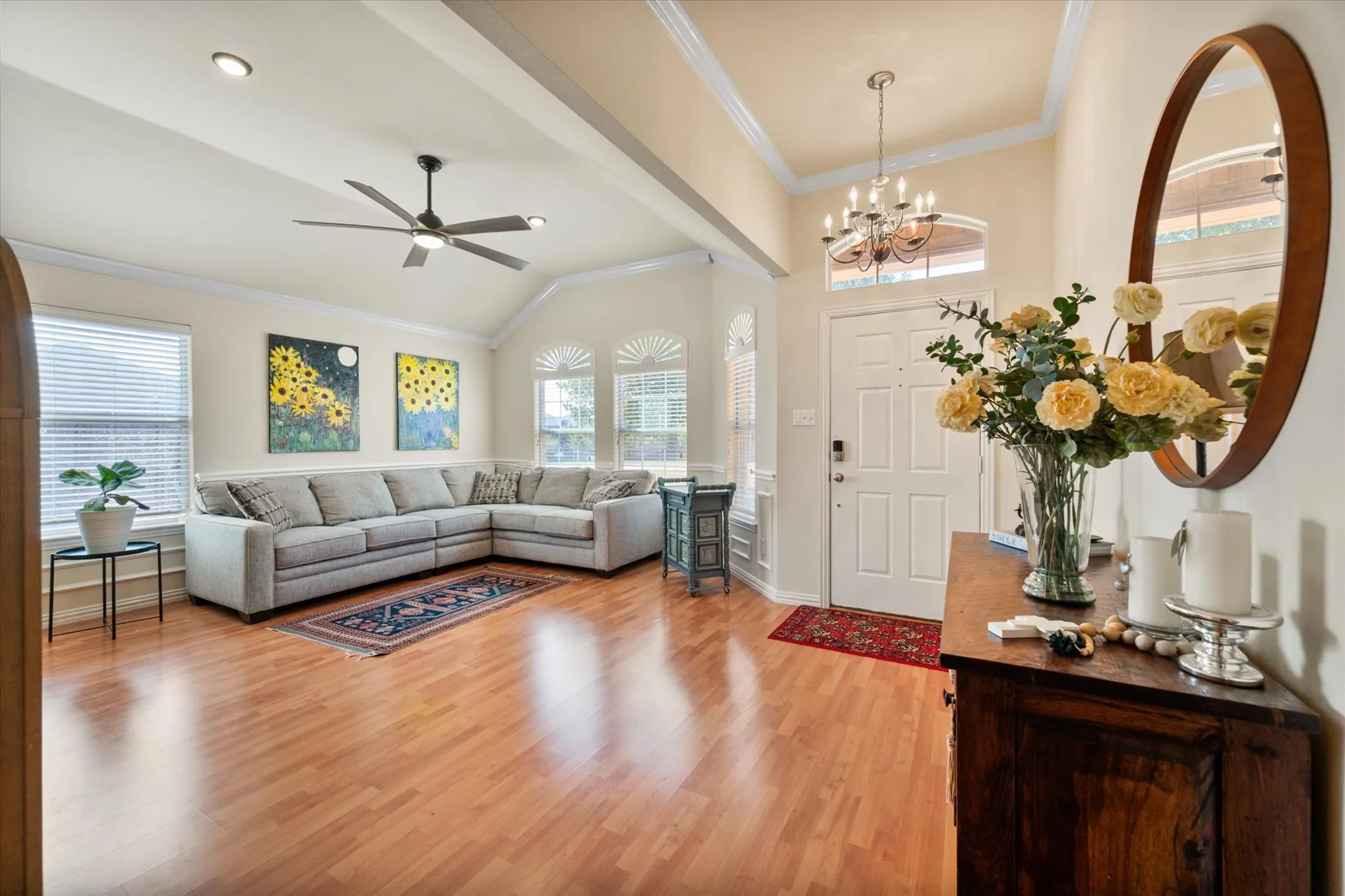 Single Family Residence For Sale in Ellis County , 8821 Mallory Court, Waxahachie, Texas 76065, 4 Bedroom, 2 Bathroom, 3 Garage spaces, 2,201 Sqft, built in 2005, mls#21369380, Real Estate Agent in Waxahachie, Homes For Sale in Ellis county, Homes For Sale in Waxahachie, Realtor in Waxahachie Texas, Real Estate Brokerage Independent Realty Texas, Luminita Cordes Realtor