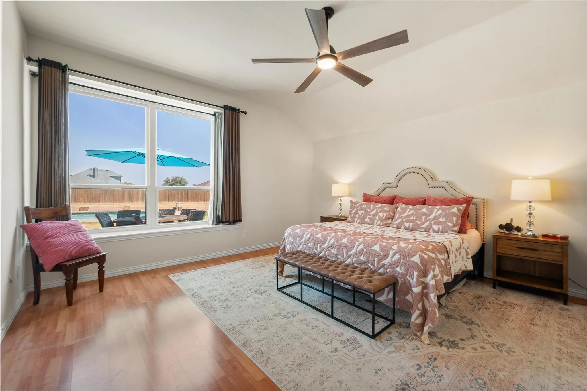 Single Family Residence For Sale in Ellis County , 8821 Mallory Court, Waxahachie, Texas 76065, 4 Bedroom, 2 Bathroom, 3 Garage spaces, 2,201 Sqft, built in 2005, mls#21369380, Real Estate Agent in Waxahachie, Homes For Sale in Ellis county, Homes For Sale in Waxahachie, Realtor in Waxahachie Texas, Real Estate Brokerage Independent Realty Texas, Luminita Cordes Realtor