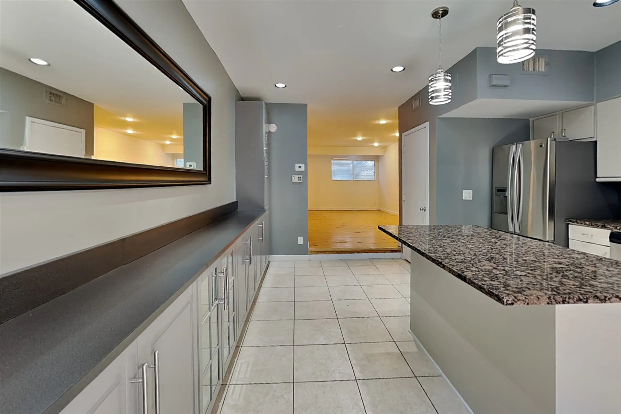 Apartment For Rent in Dallas County , 4241 Buena Vista Street 20, Dallas, Texas 75205, 2 Bedroom, 2 Bathroom, Garage spaces, 1,163 Sqft, built in 1994, mls#21374617, Real Estate Agent in Dallas, Homes For Rent in Dallas county, Homes For Rent in Dallas, Realtor in Dallas Texas, Real Estate Brokerage Independent Realty Texas, Luminita Cordes Realtor