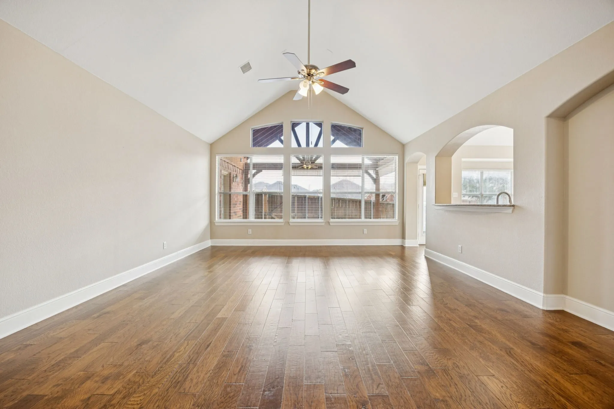 Single Family Residence For Sale in Collin County , 850 Wind Brook Lane, Prosper, Texas 75078, 4 Bedroom, 3 Bathroom, 2 Garage spaces, 3,228 Sqft, built in 2005, mls#21374882, Real Estate Agent in Prosper, Homes For Sale in Collin county, Homes For Sale in Prosper, Realtor in Prosper Texas, Real Estate Brokerage Independent Realty Texas, Luminita Cordes Realtor