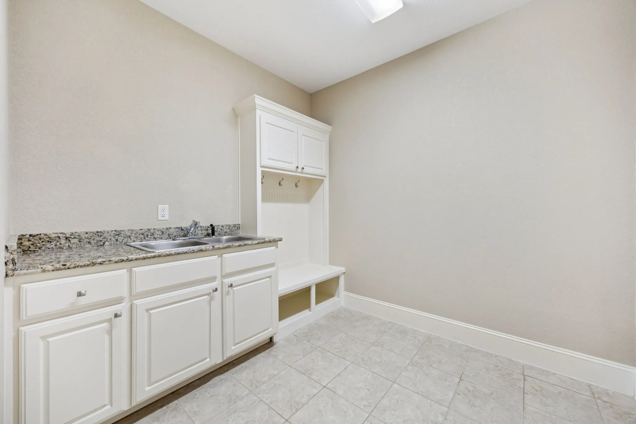 Single Family Residence For Sale in Collin County , 850 Wind Brook Lane, Prosper, Texas 75078, 4 Bedroom, 3 Bathroom, 2 Garage spaces, 3,228 Sqft, built in 2005, mls#21374882, Real Estate Agent in Prosper, Homes For Sale in Collin county, Homes For Sale in Prosper, Realtor in Prosper Texas, Real Estate Brokerage Independent Realty Texas, Luminita Cordes Realtor