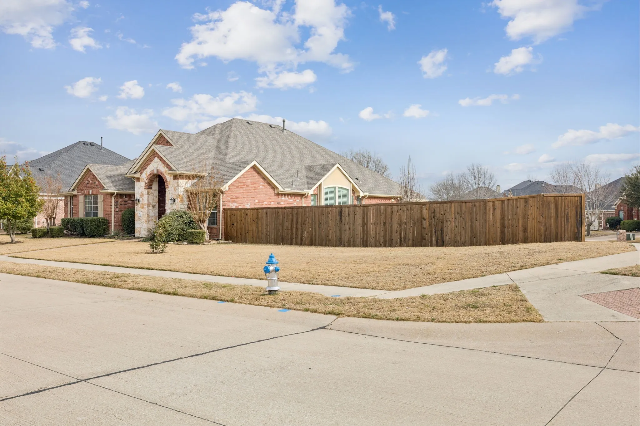 Single Family Residence For Sale in Collin County , 850 Wind Brook Lane, Prosper, Texas 75078, 4 Bedroom, 3 Bathroom, 2 Garage spaces, 3,228 Sqft, built in 2005, mls#21374882, Real Estate Agent in Prosper, Homes For Sale in Collin county, Homes For Sale in Prosper, Realtor in Prosper Texas, Real Estate Brokerage Independent Realty Texas, Luminita Cordes Realtor