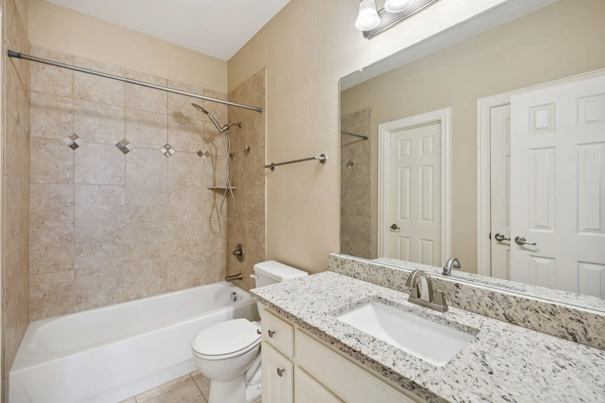 Single Family Residence For Sale in Collin County , 850 Wind Brook Lane, Prosper, Texas 75078, 4 Bedroom, 3 Bathroom, 2 Garage spaces, 3,228 Sqft, built in 2005, mls#21374882, Real Estate Agent in Prosper, Homes For Sale in Collin county, Homes For Sale in Prosper, Realtor in Prosper Texas, Real Estate Brokerage Independent Realty Texas, Luminita Cordes Realtor
