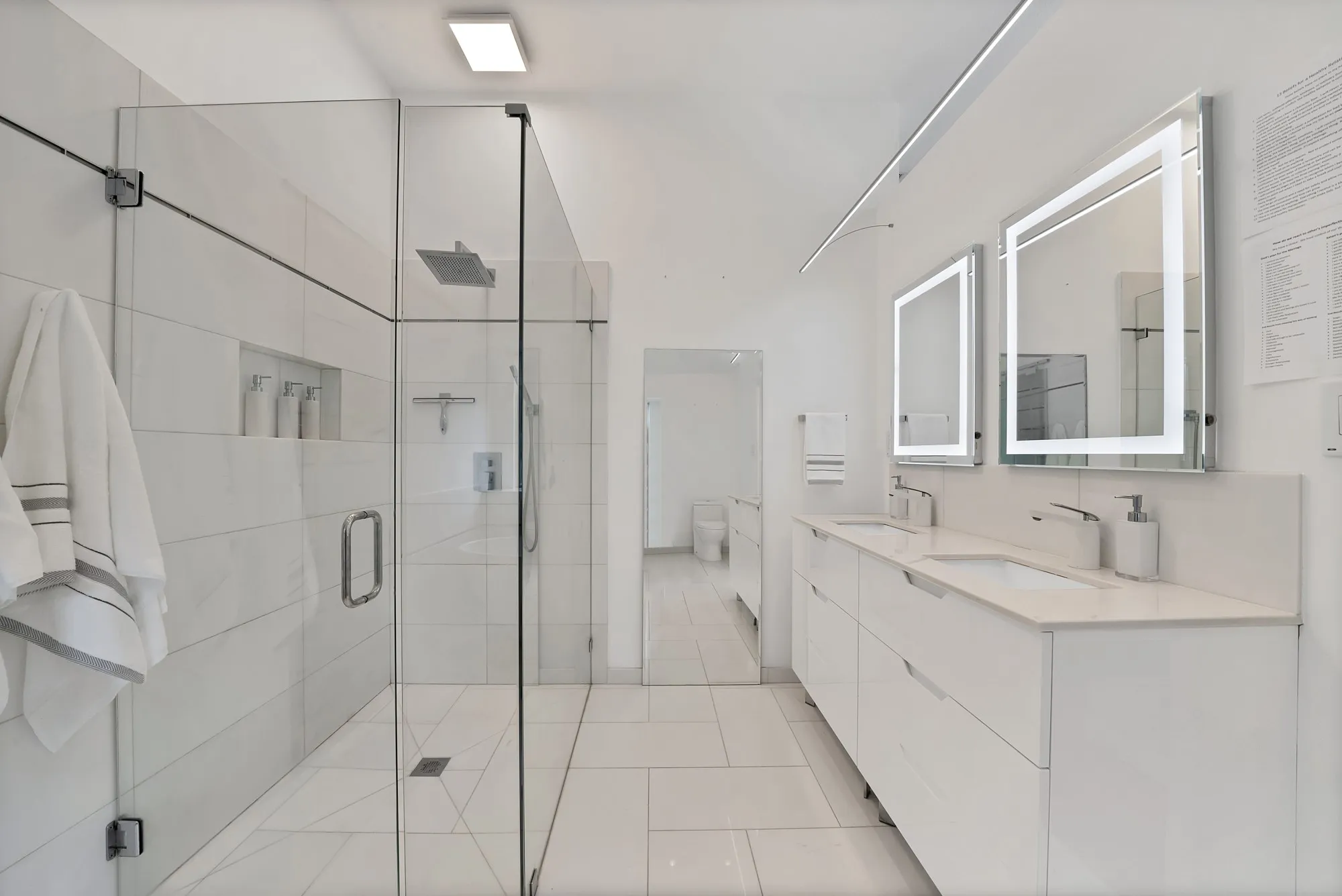 Single Family Residence For Rent in Tarrant County , 409 Bryce Lane, Arlington, Texas 76013, 3 Bedroom, 2 Bathroom, 2 Garage spaces, 1,989 Sqft, built in 1993, mls#21374946, Real Estate Agent in Arlington, Homes For Rent in Tarrant county, Homes For Rent in Arlington, Realtor in Arlington Texas, Real Estate Brokerage Independent Realty Texas, Luminita Cordes Realtor